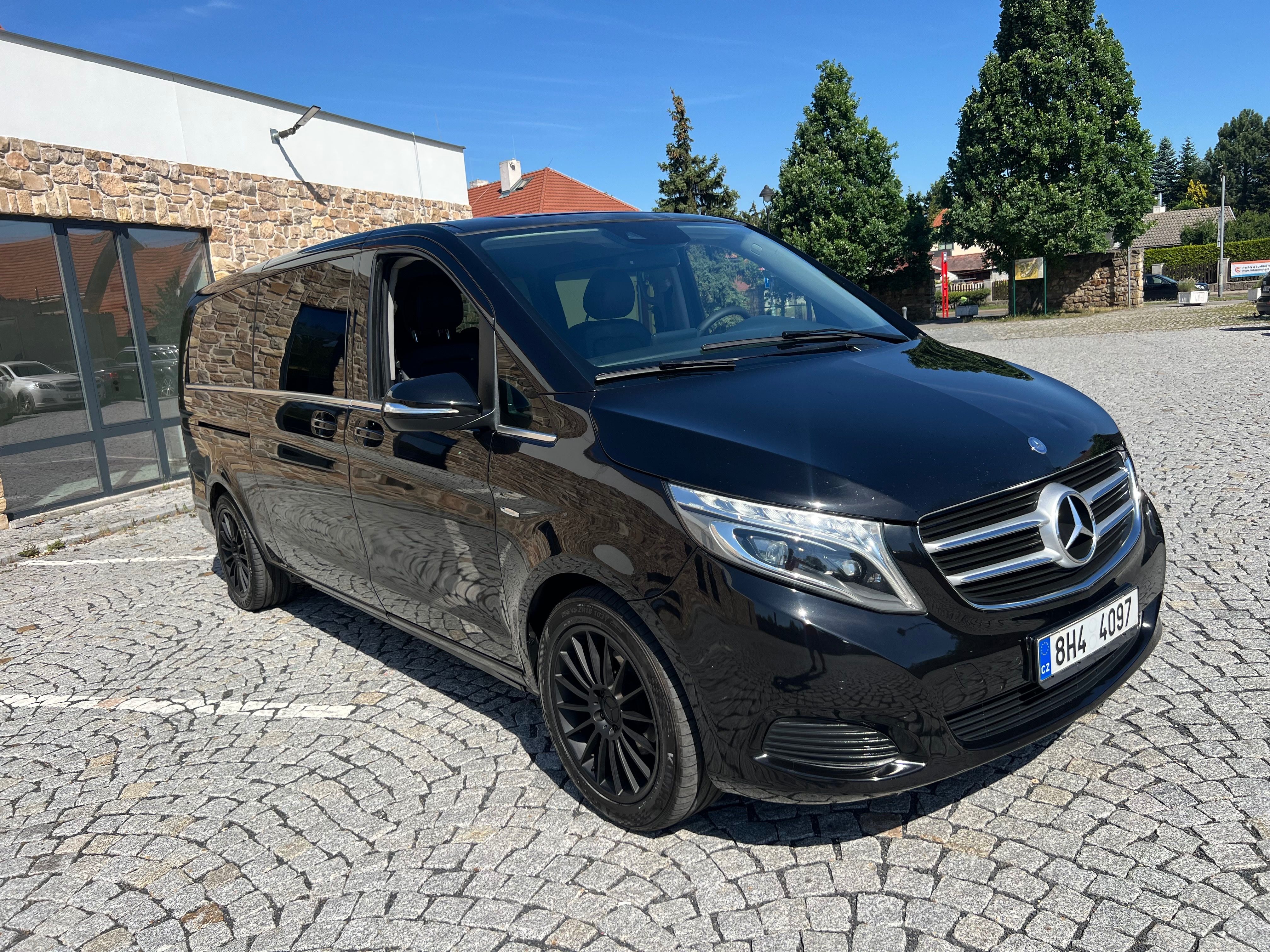 Mercedes-Benz Třídy V, Mercedes v220d w447 Extra long - fotka 2