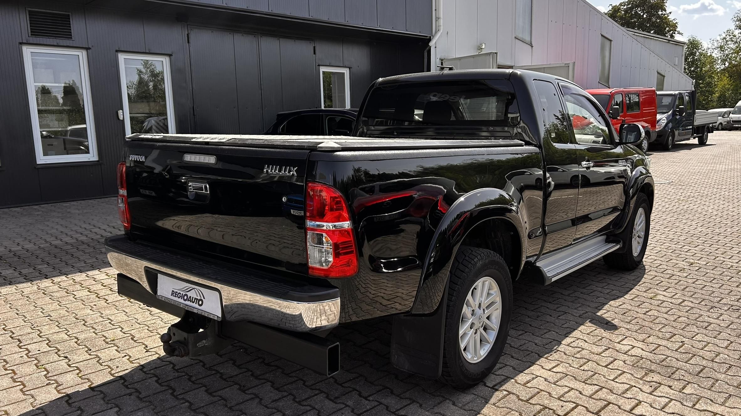 Toyota Hilux, 2.5 DiD King Cab - fotka 4