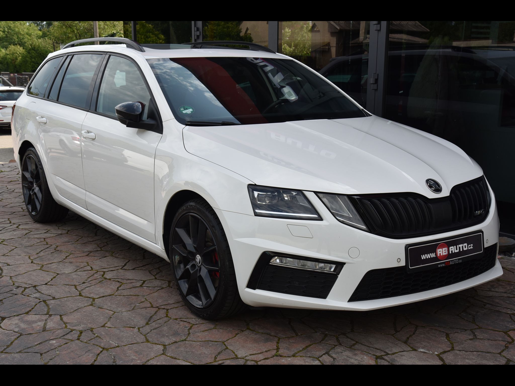 Škoda Octavia, 2.0 TDi 135 kw RS Challenge - fotka 2