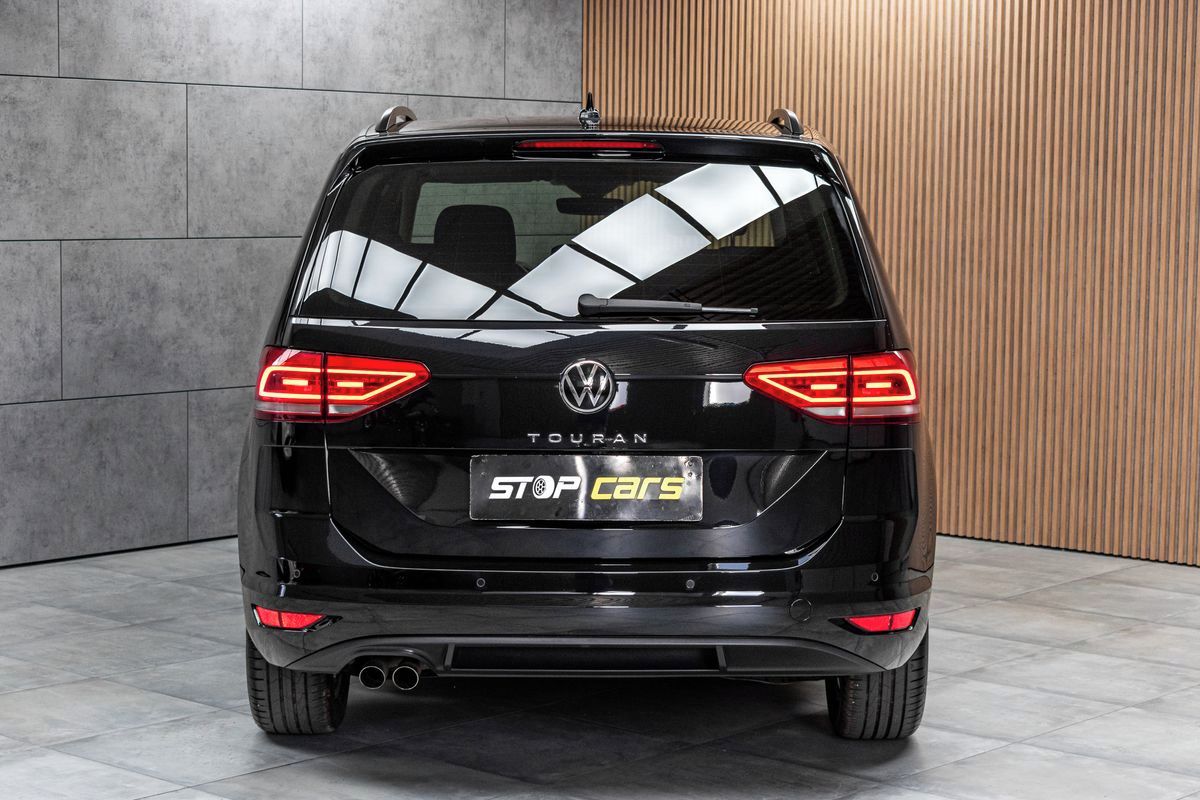Volkswagen Touran, 2.0TDI DSG*TAŽNÉ*7.MÍST*ČR 1.M - fotka 5