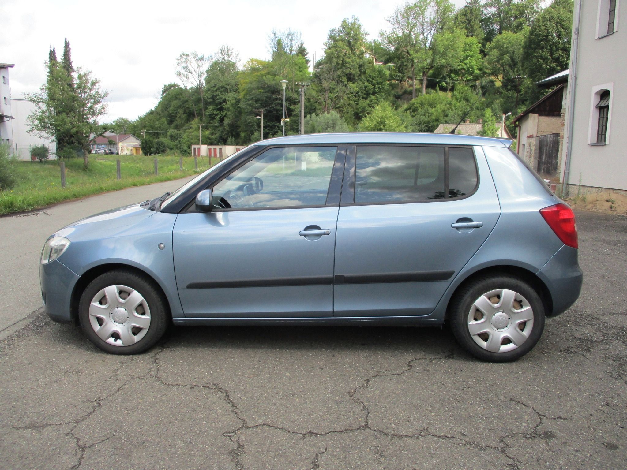 Škoda Fabia, II 1.2 , 51 KW - TOP STAV - fotka 2