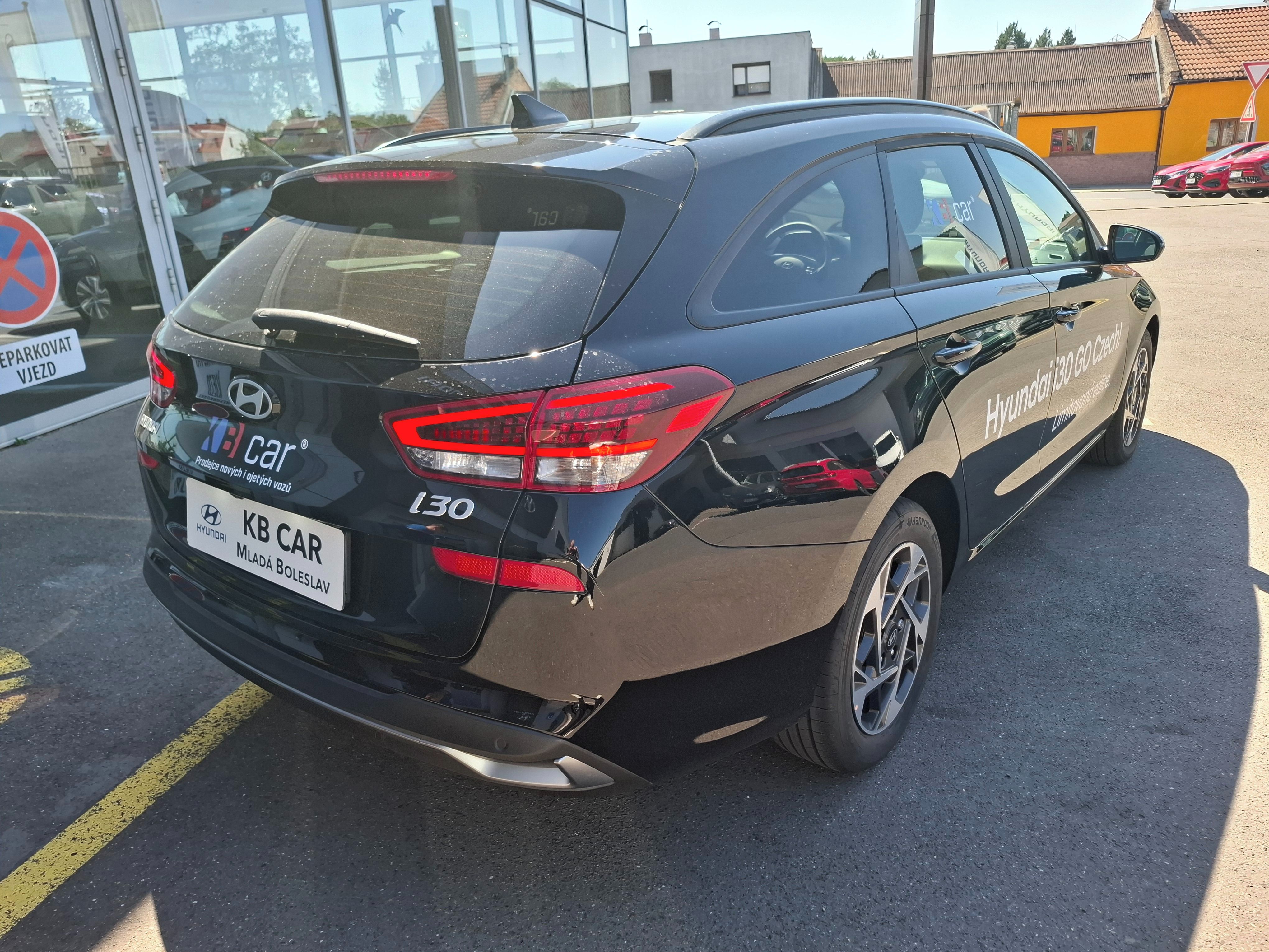 Hyundai i30, 1,0TGDI 85kW GO CZECH FWD MT - fotka 5