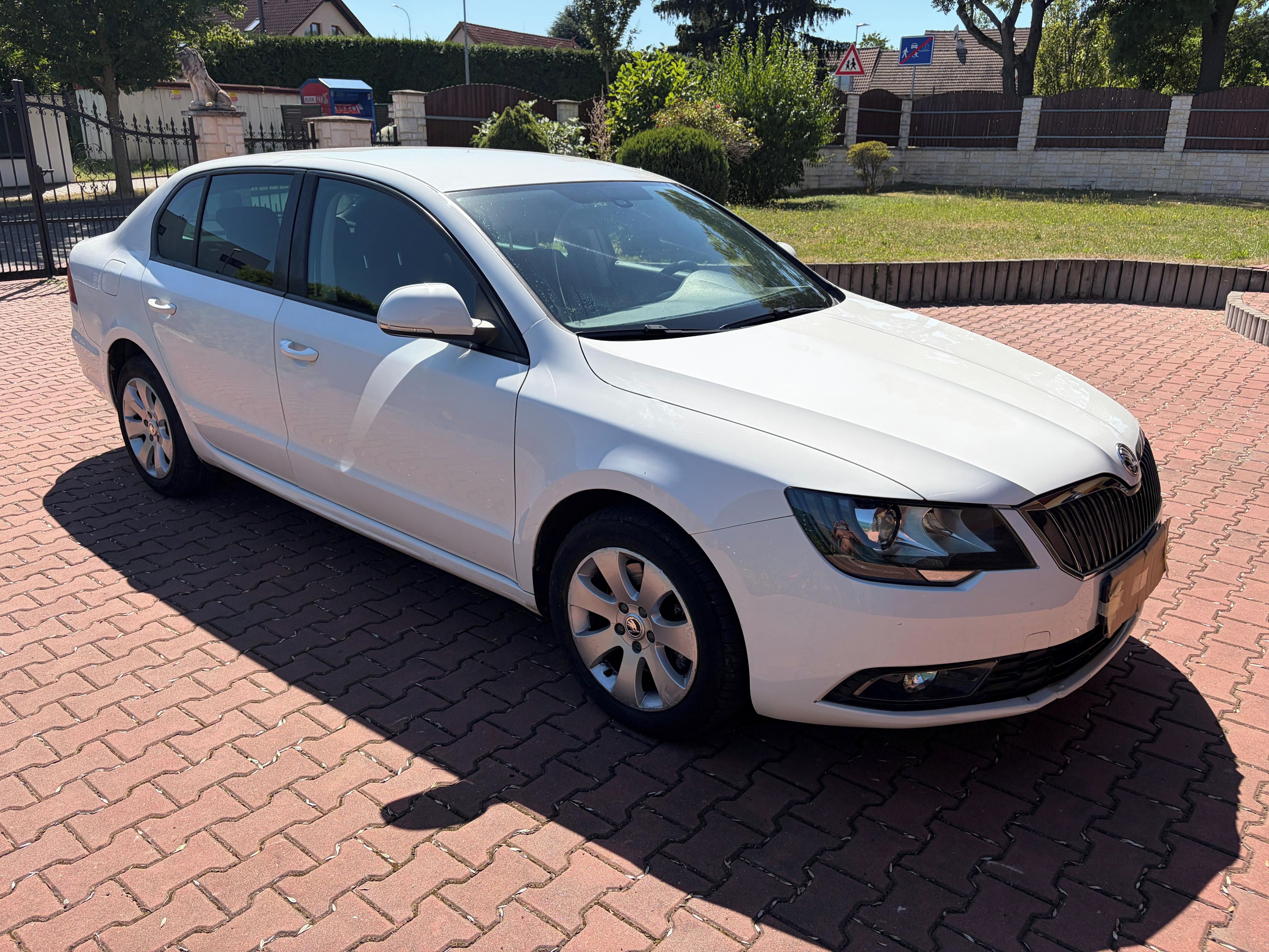 Škoda Superb, 2.0Tdi, 103kw - fotka 2
