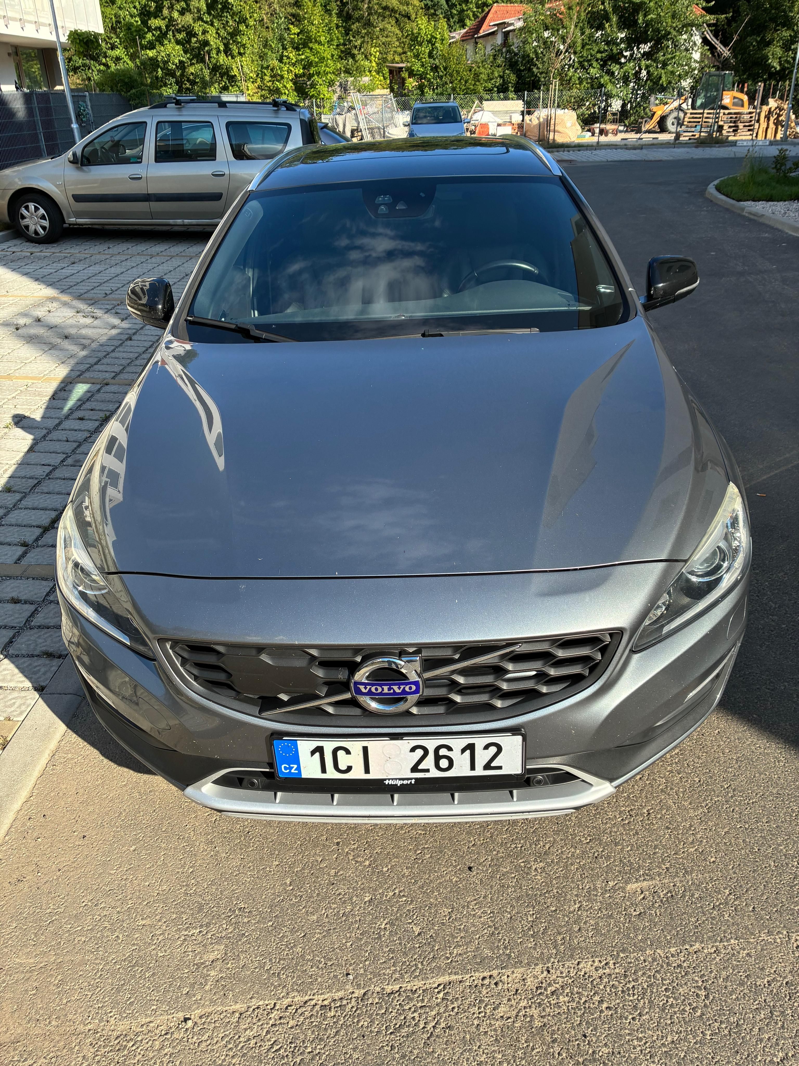 Volvo V60, Cross Country, D4 AWD 140kW - fotka 3