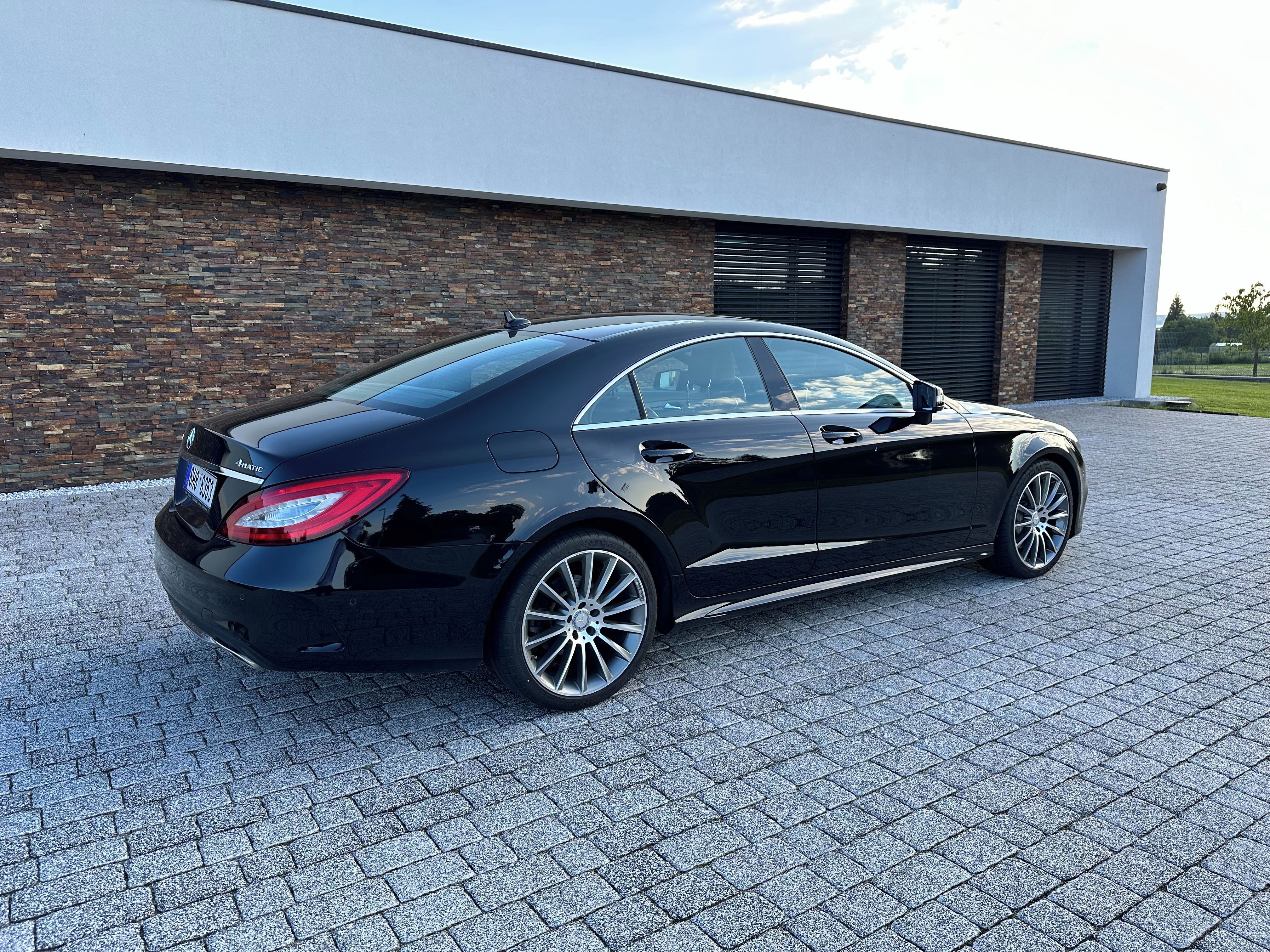 Mercedes-Benz CLS, MERCEDES-BENZ CLS 350 4MATIC - fotka 4