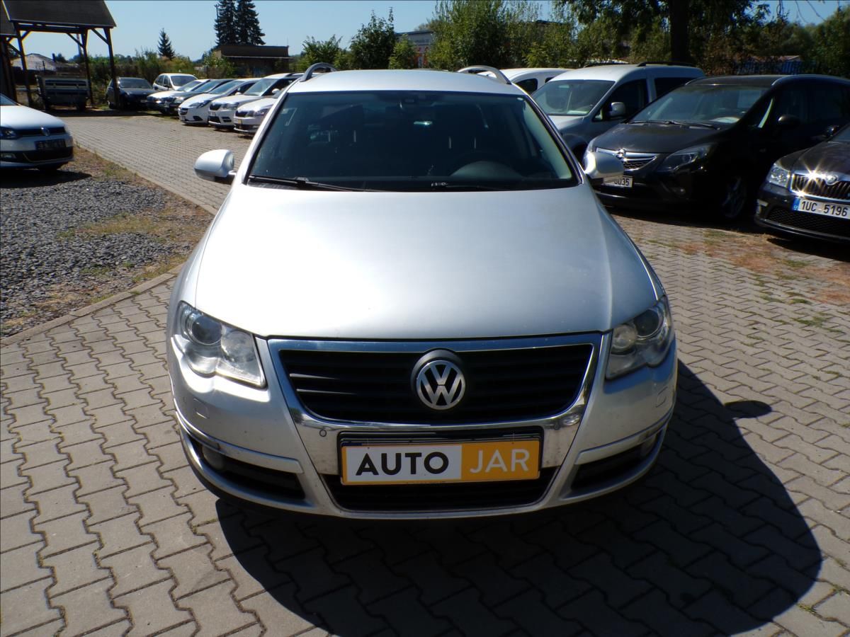 Volkswagen Passat, 2,0 TDI 125kW  AUTOMAT,XENON - fotka 2