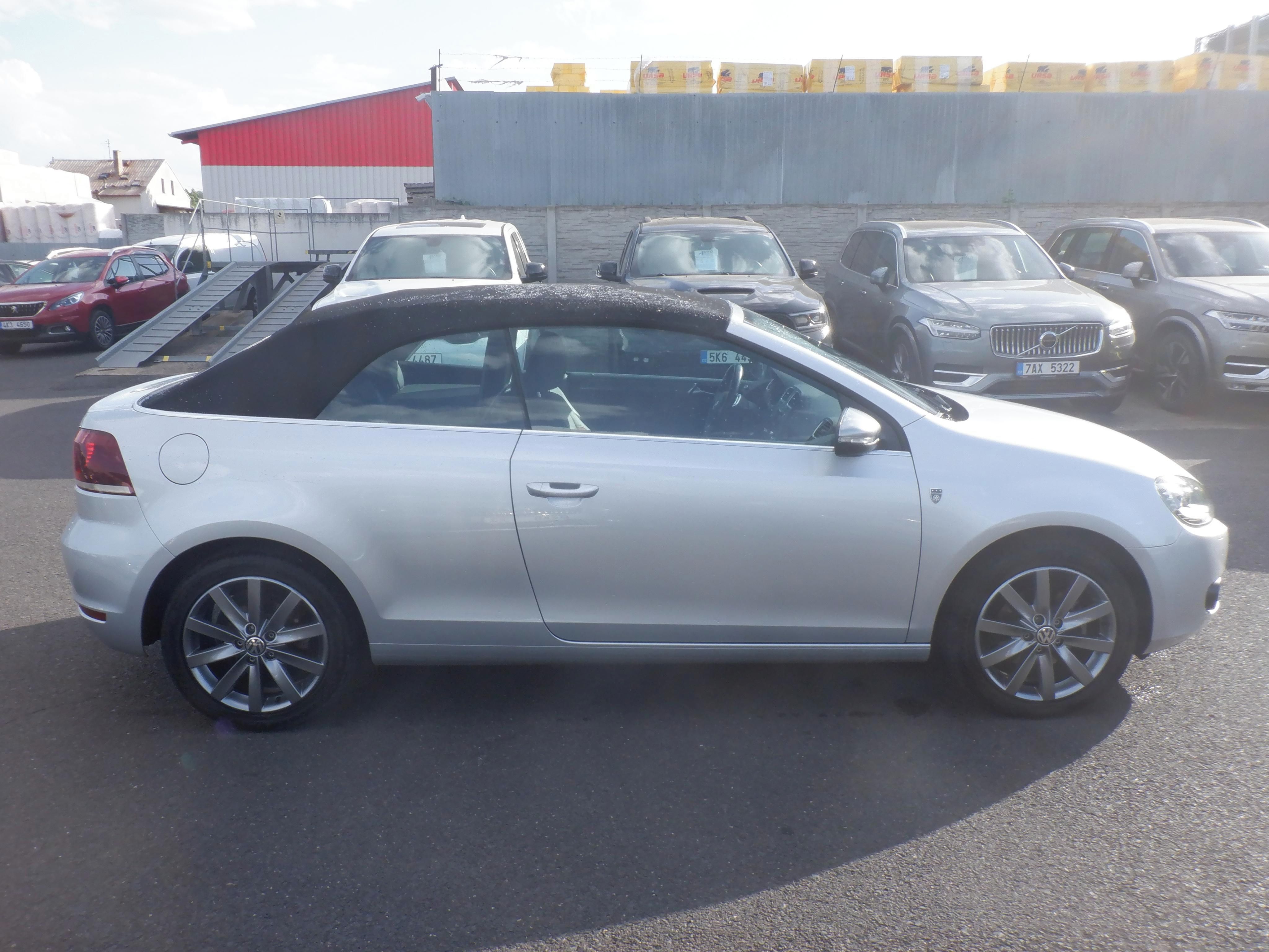 Volkswagen Golf, 1.6 TDI Cabrio Karmann - fotka 6