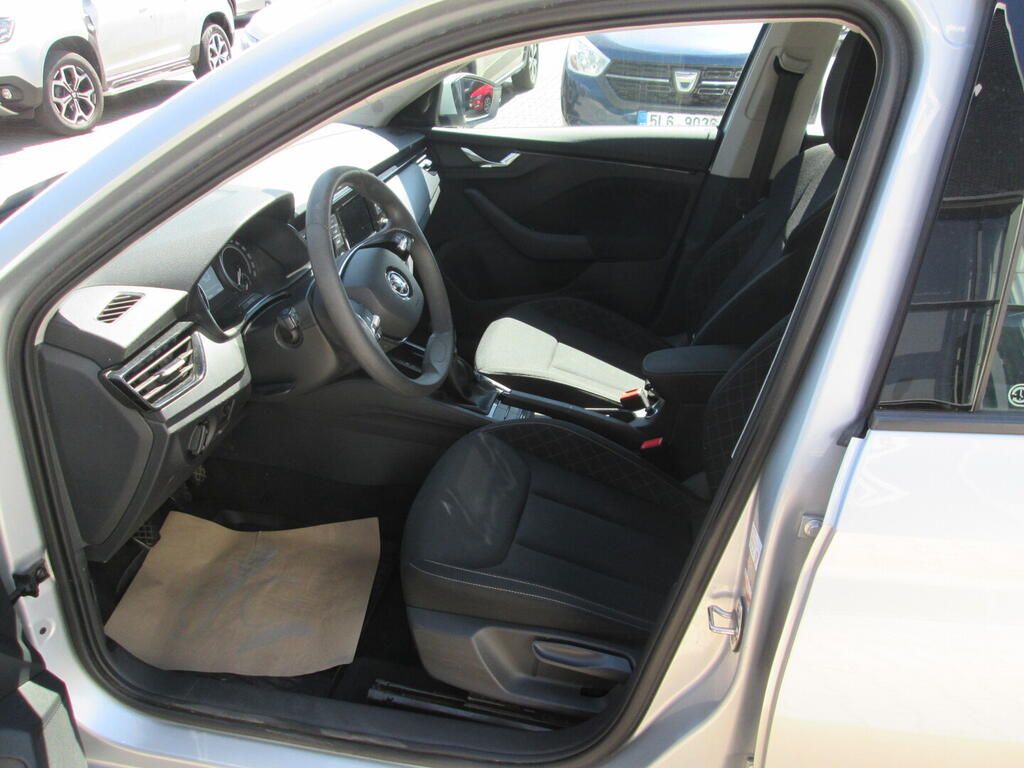 Škoda Kamiq, Ambition 1.0 TSI 81 kW - fotka 3