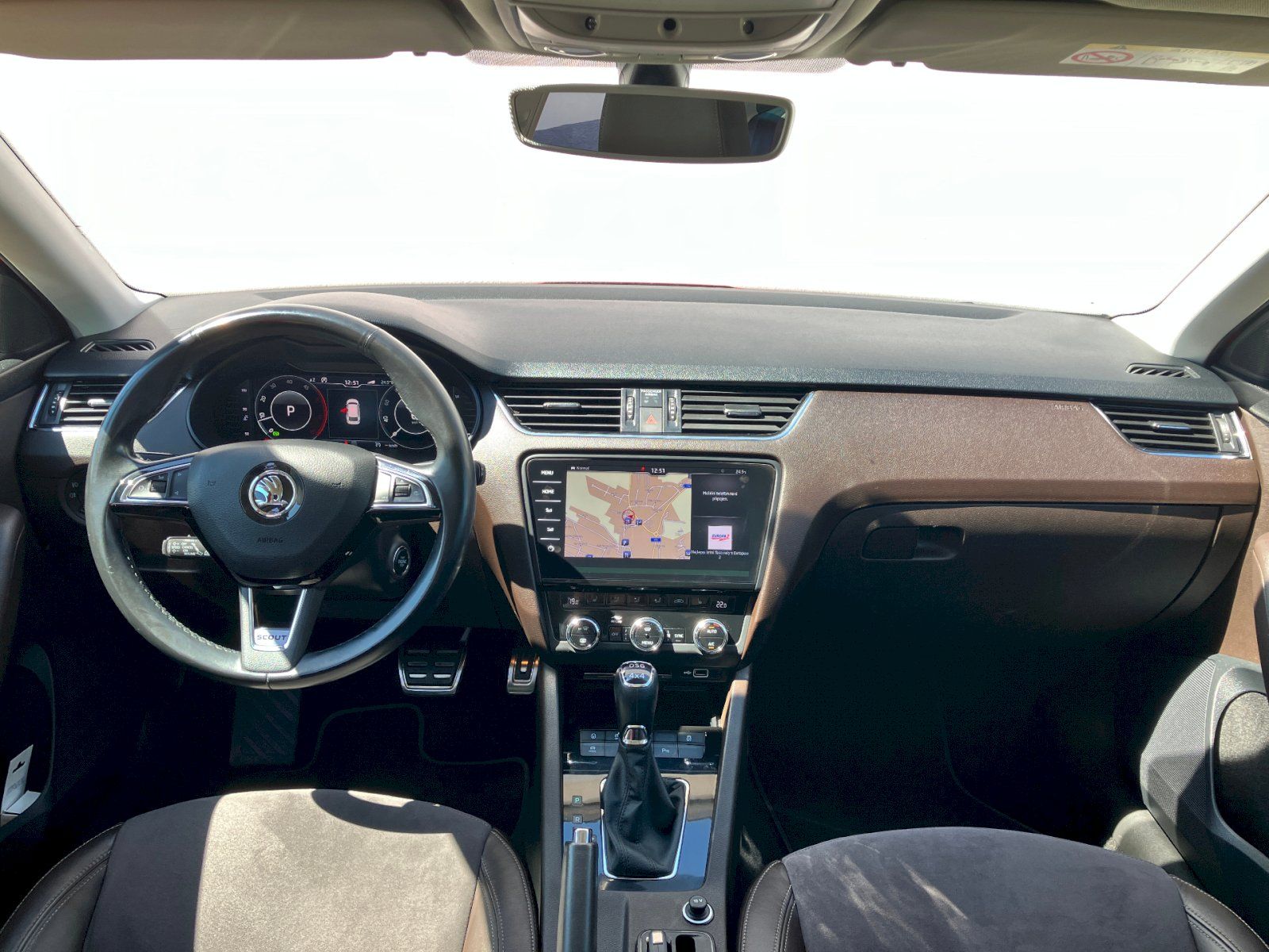 Škoda Octavia, 2.0TDI / 135kW A7A kombi Scout - fotka 5