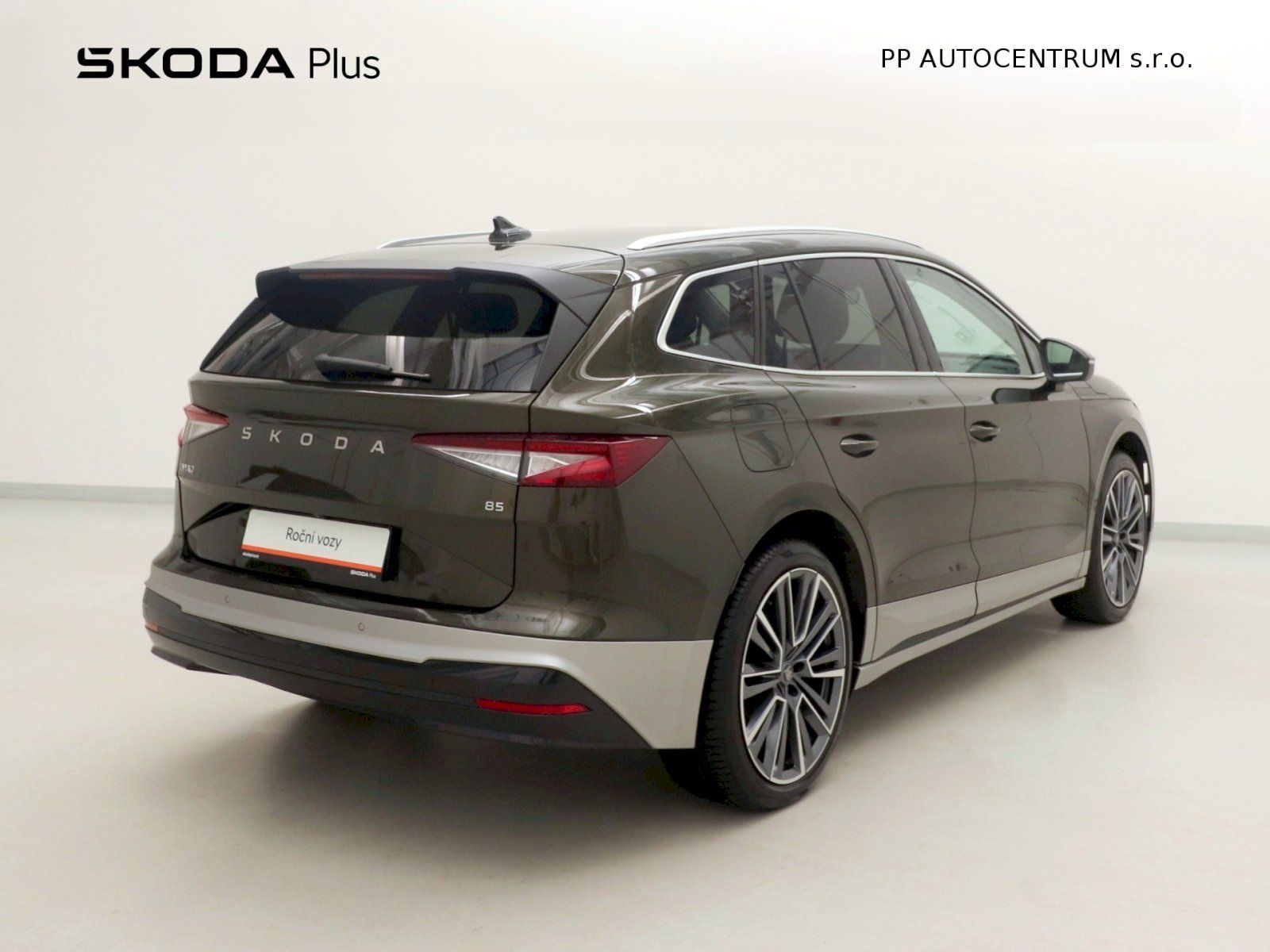 Škoda Enyaq iV, Selection 85 210kW - fotka 2