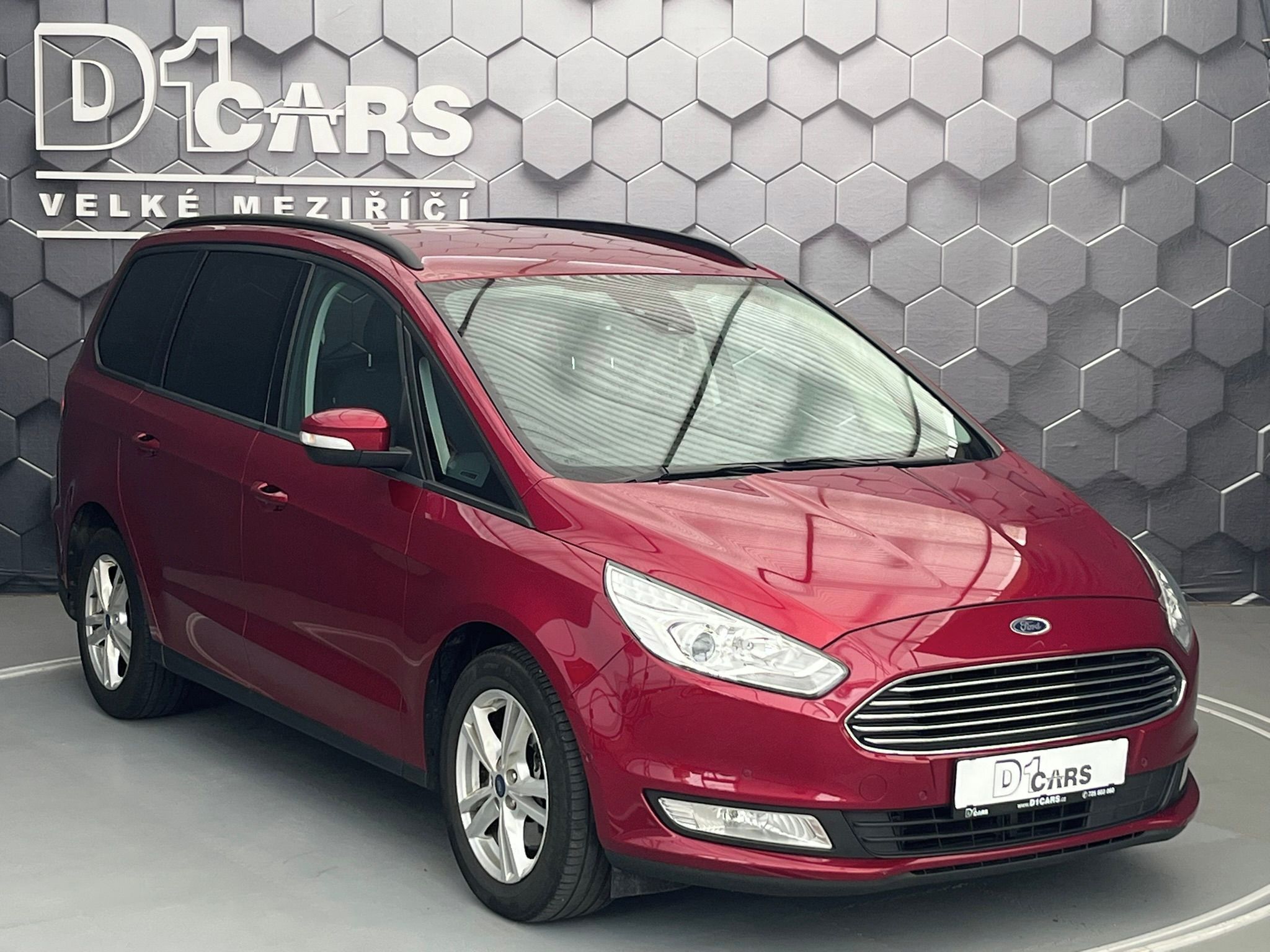 Ford Galaxy, 110 kW, tažné, 7 míst, po serv - fotka 6