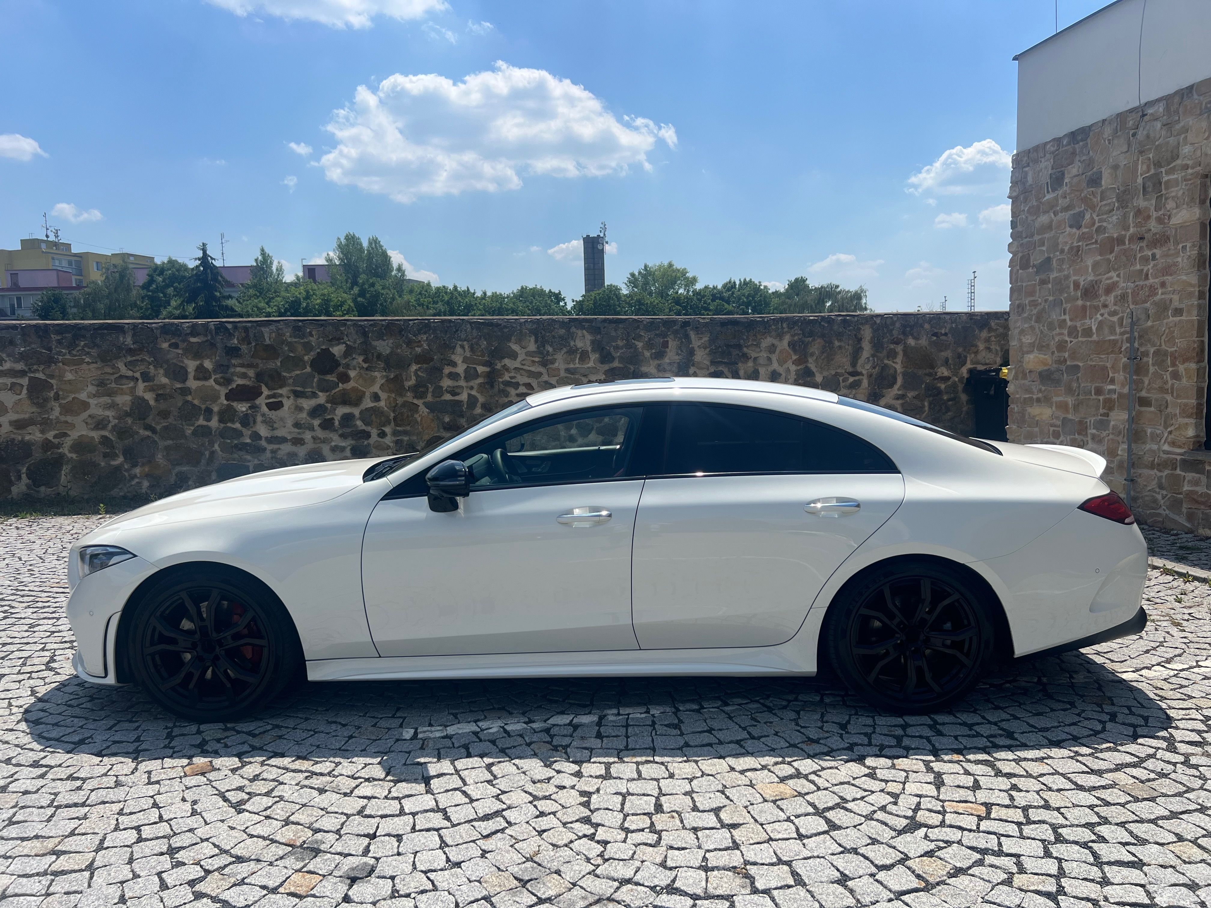 Mercedes-Benz CLS, Mercedes Cls 400d AMG 53packet - fotka 5