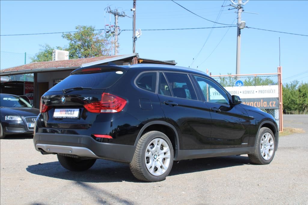 BMW X1, 2,0 D  1.maj.,ČR,serviska,DPH - fotka 5
