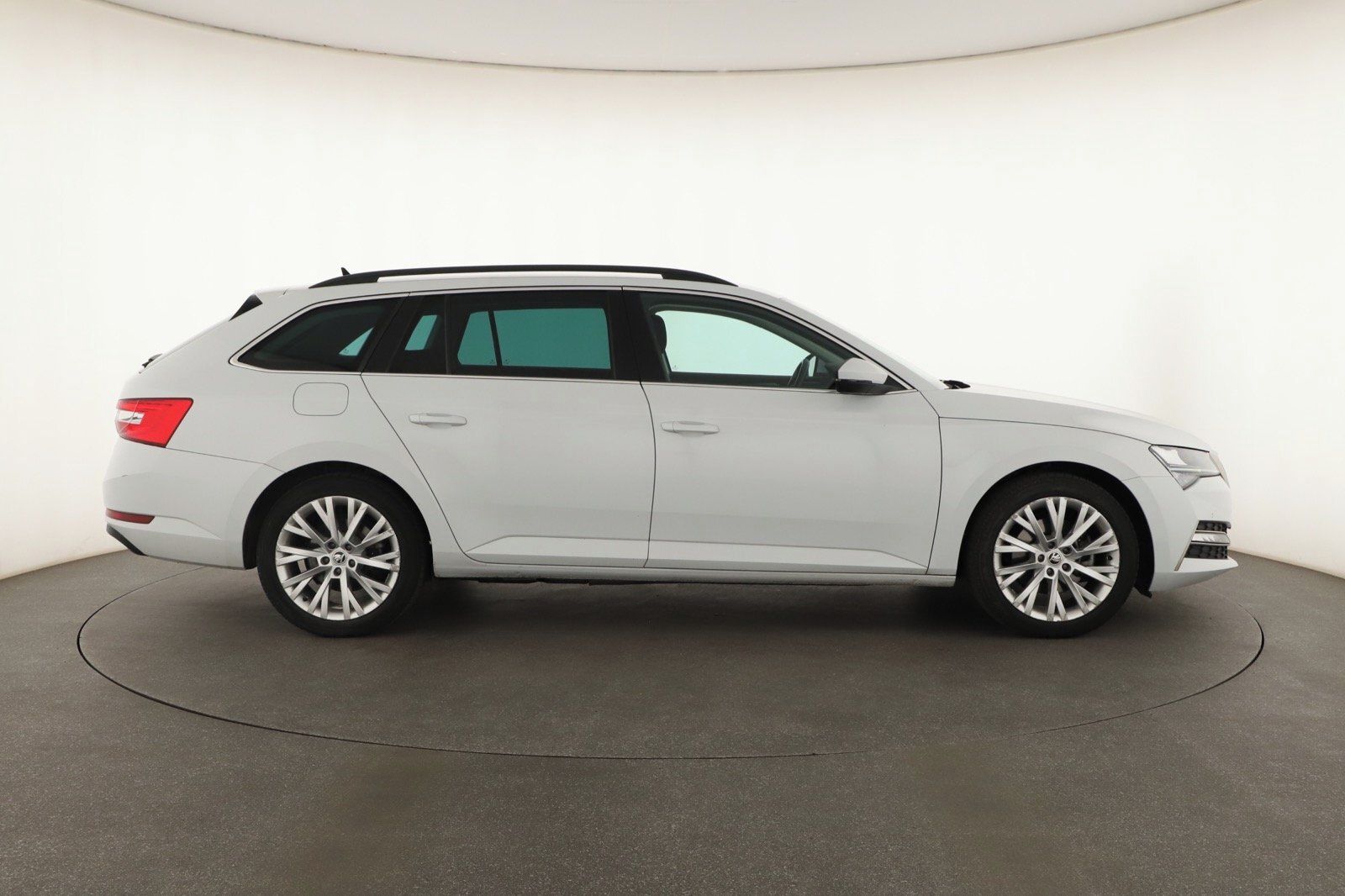 Škoda Superb, iV 1.4 TSI PHEV, Automat, Navi - fotka 6