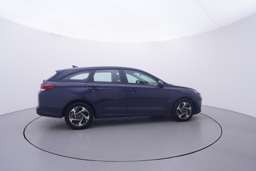 Hyundai i30, Comfort 1.0 GDI 73 kW - fotka 6