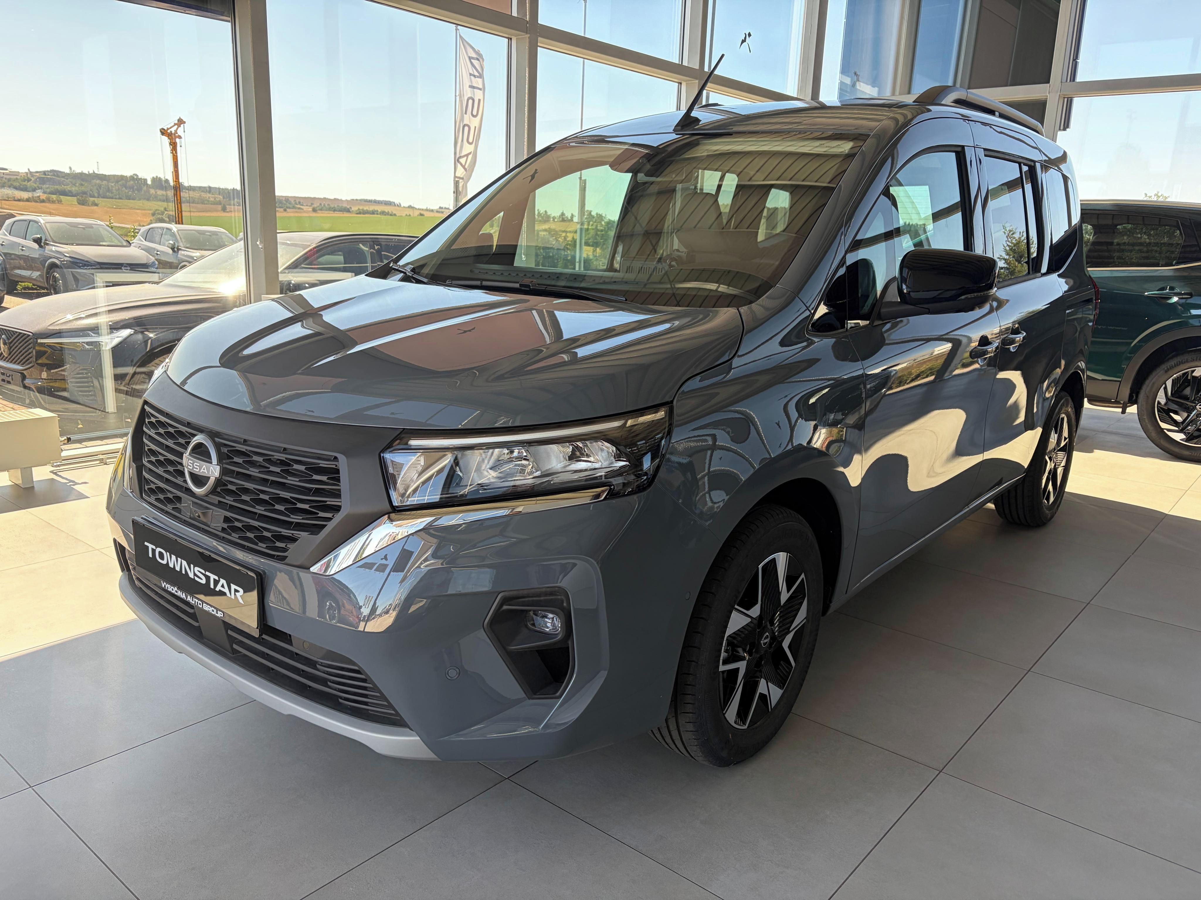 Nissan Townstar, 1.3 DIG-T, L1 (5 míst)TEKNA AT