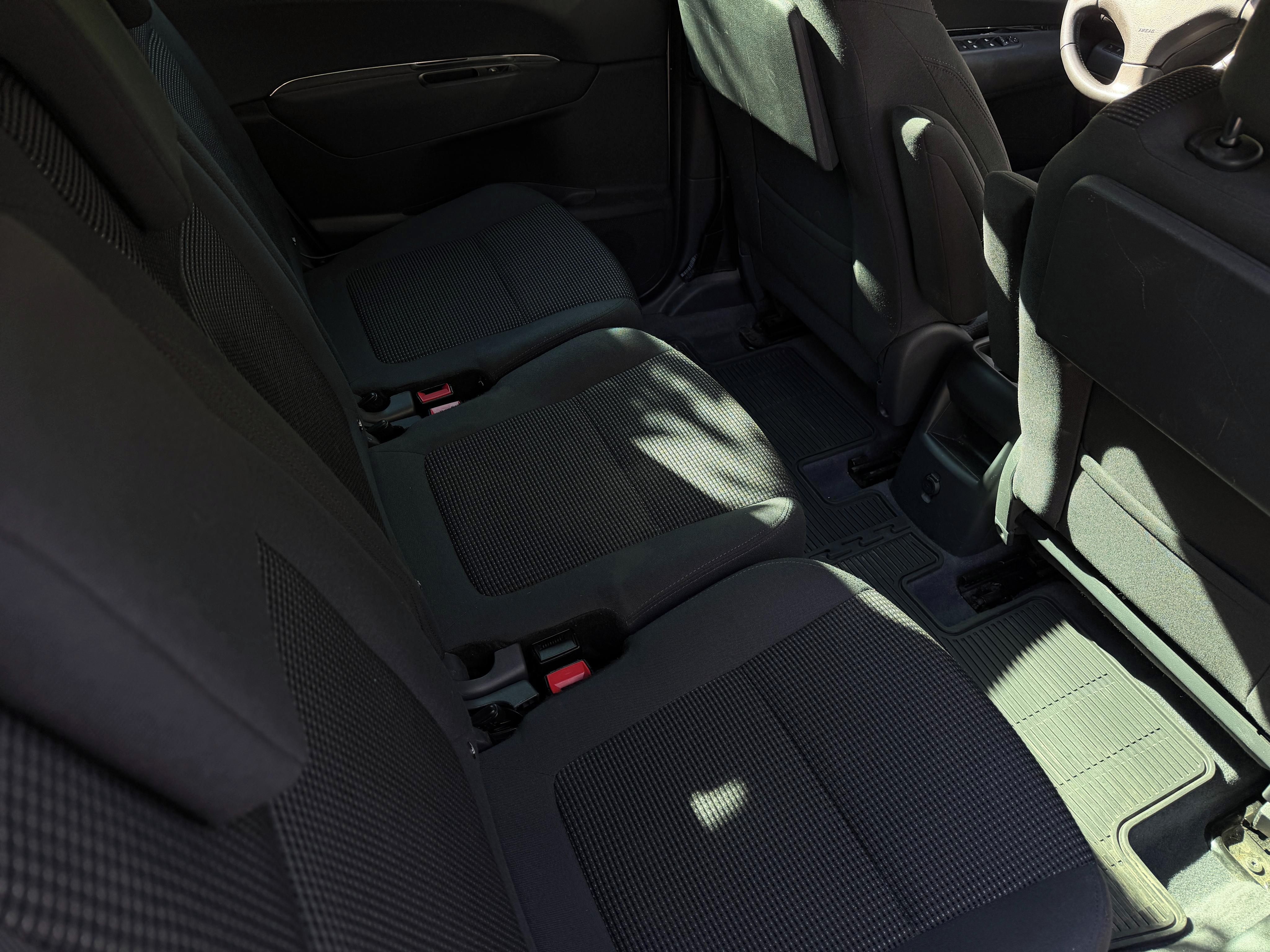 Peugeot 5008, Peugeot 5008 1.6 BlueHDi 88 kW - fotka 2