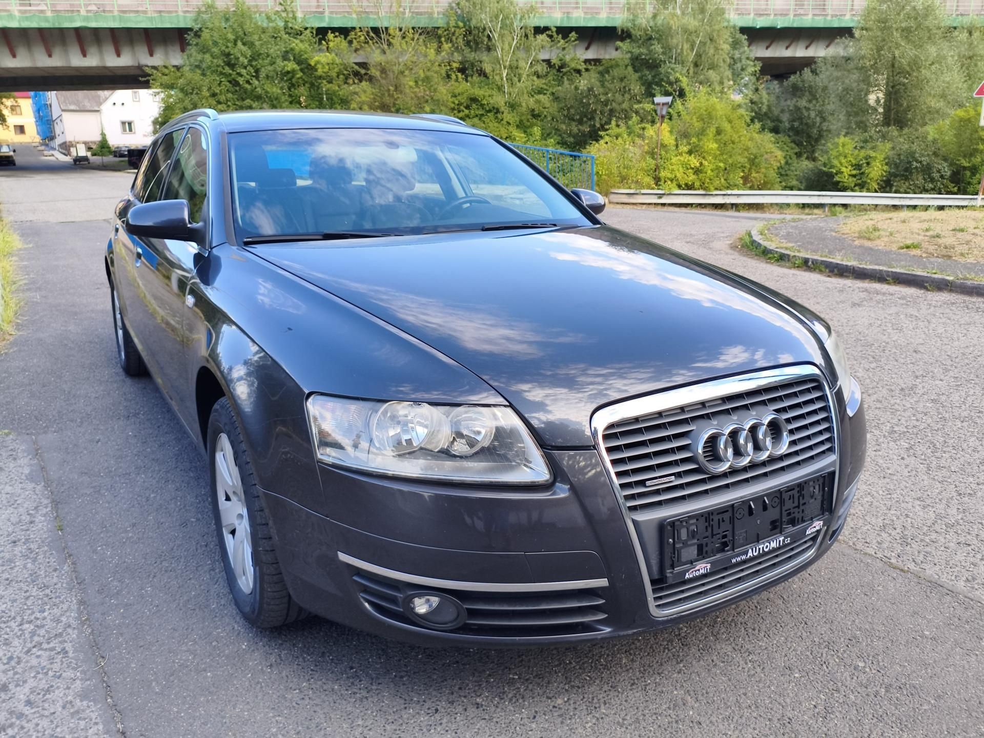 Audi A6 Avant, 3,2 FSI Quattro 188Kw - fotka 3