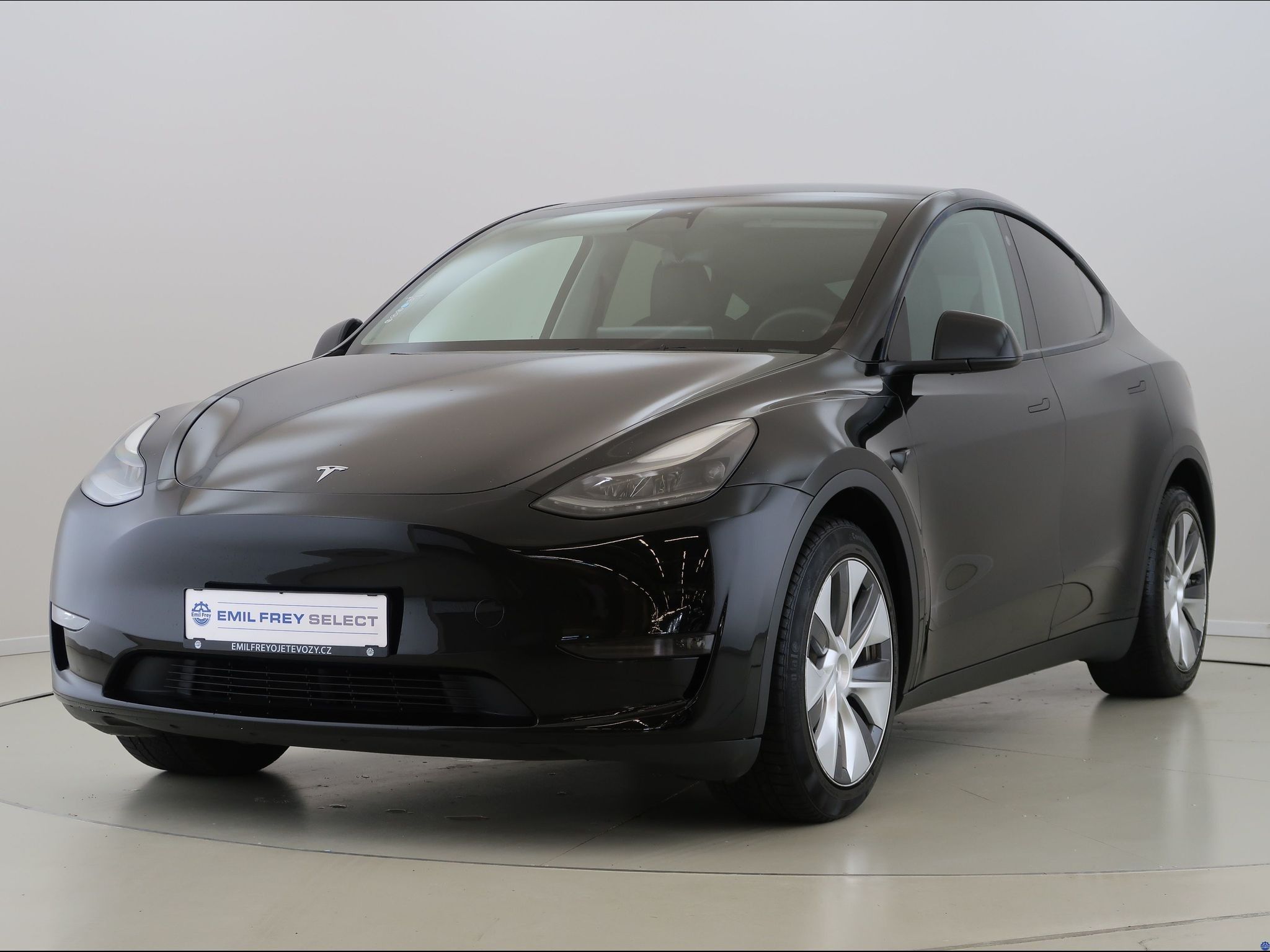 Tesla Model Y, 4x4,LongRange,DualMotor,87.4%S