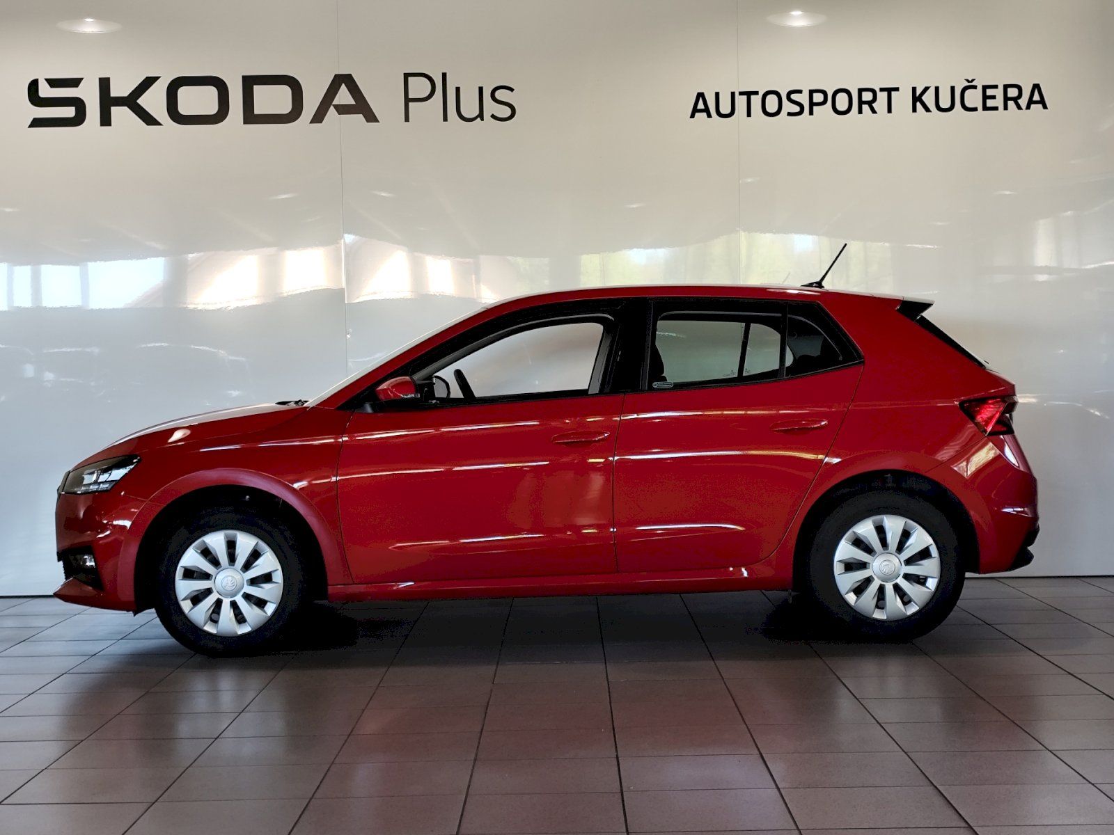 Škoda Fabia, FABIA SELECTION 1.0 MPI 59 kW - fotka 3