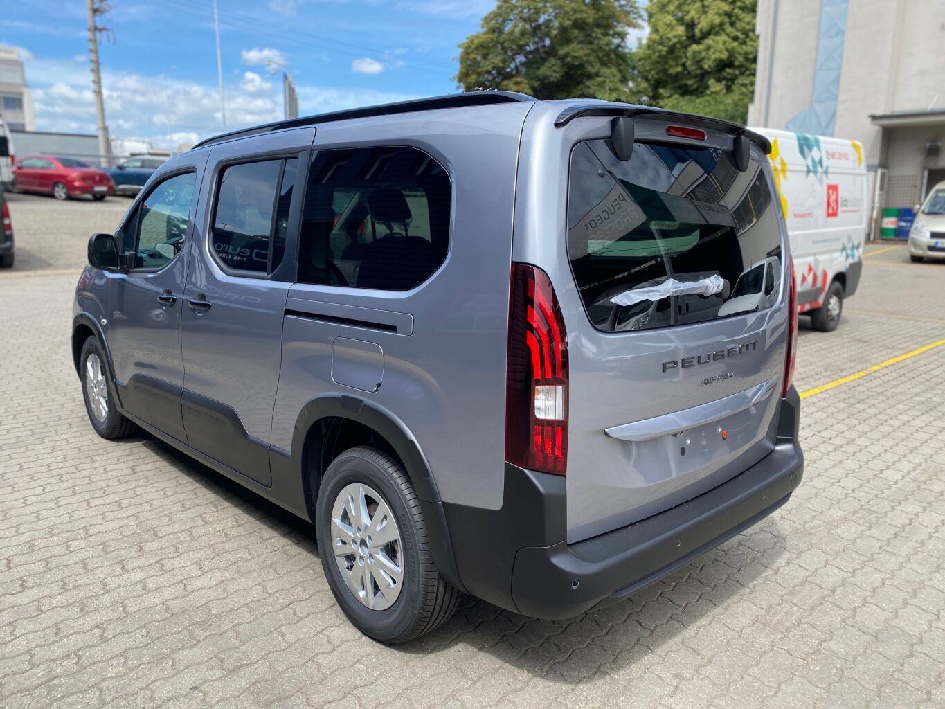 Peugeot Rifter, LONG ALLURE BlueHDi 130 MAN6 - - fotka 5