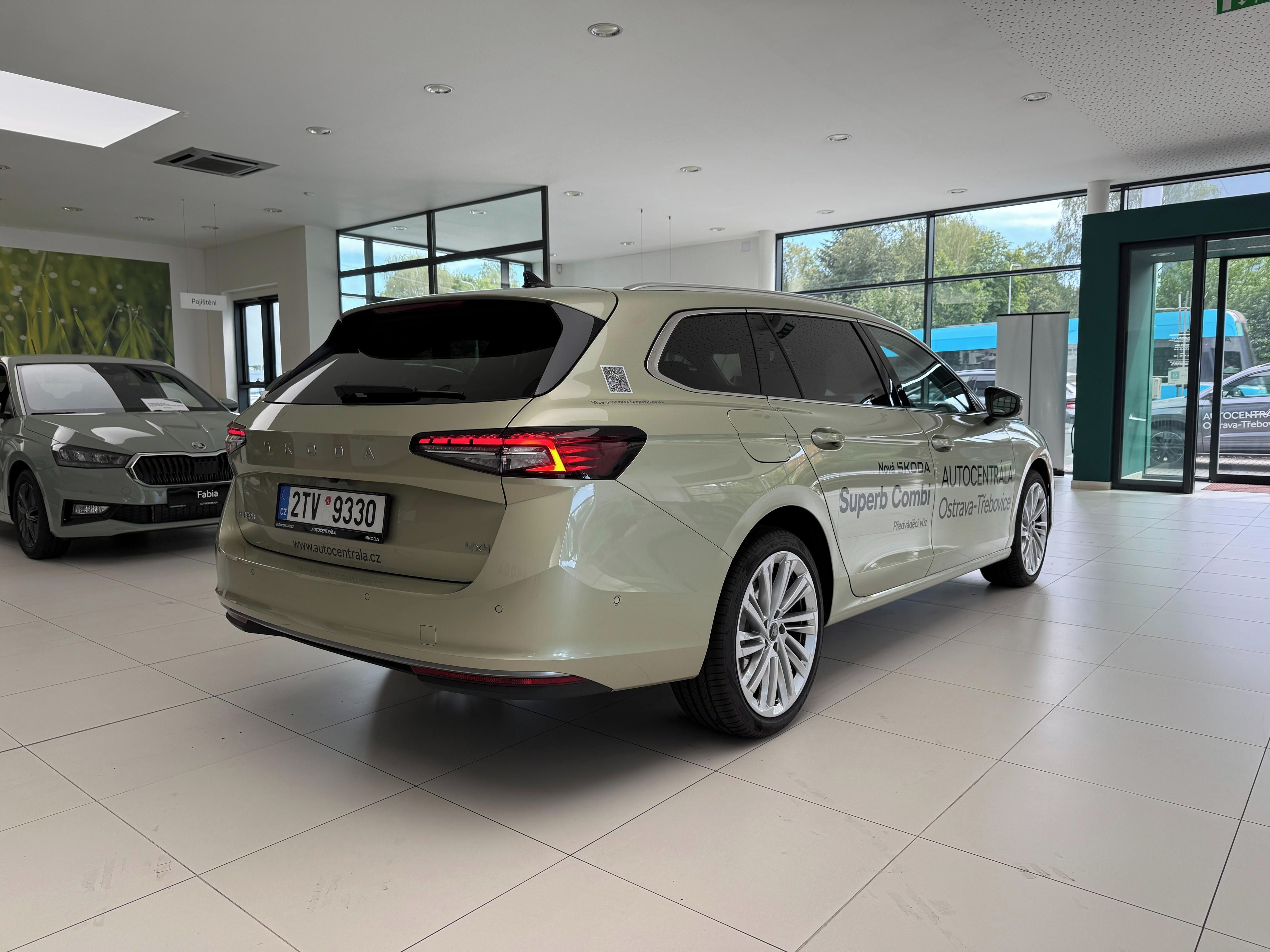 Škoda Superb, DSG 2,0 TDI / 142 kW L&K - fotka 5