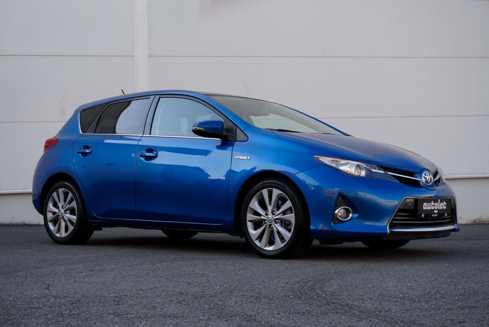 Toyota Auris, 1.8i/Hybrid/Pano/NAVI/ - fotka 2