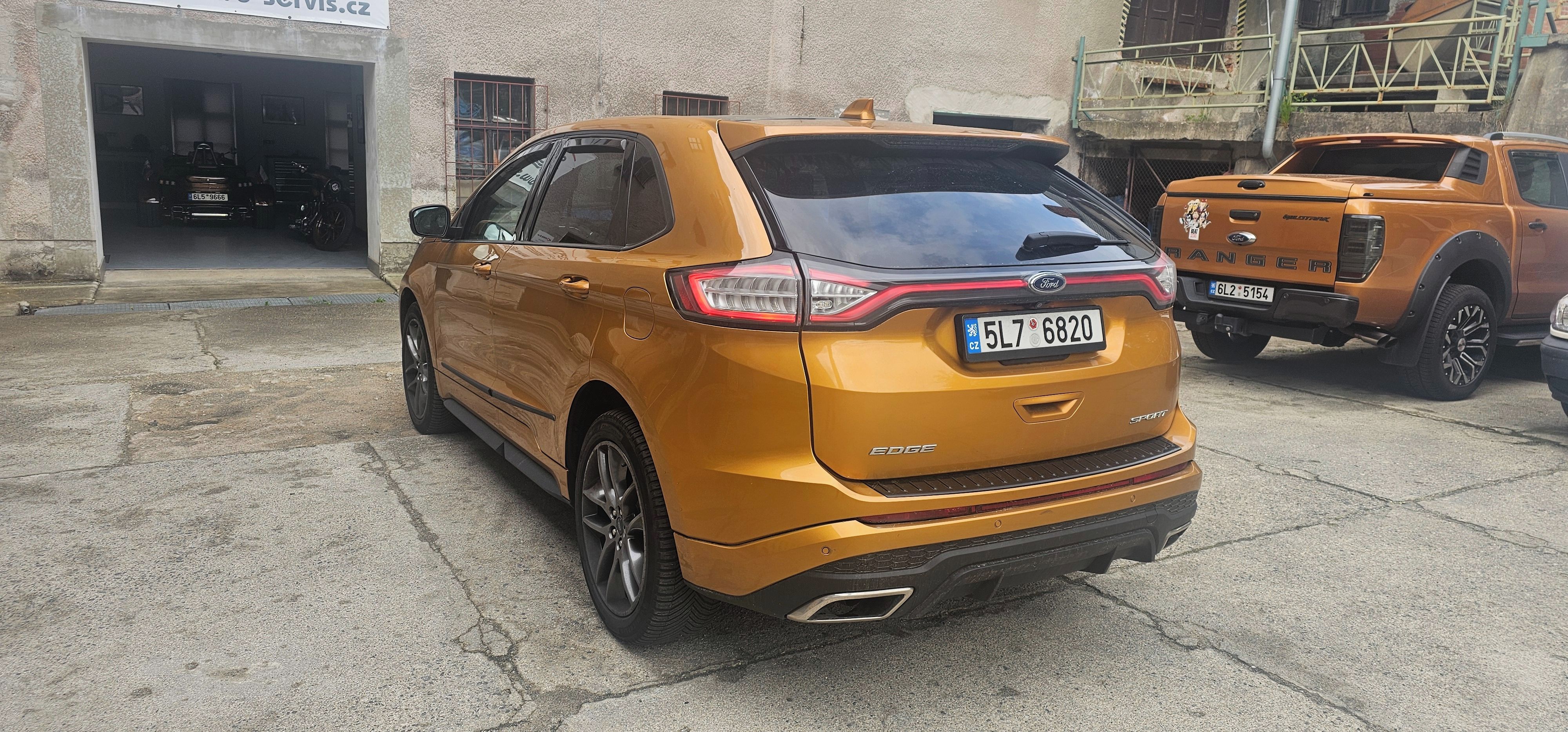 Ford Edge, Ford Edge 2,0 Bi-TDCI Sport - fotka 4