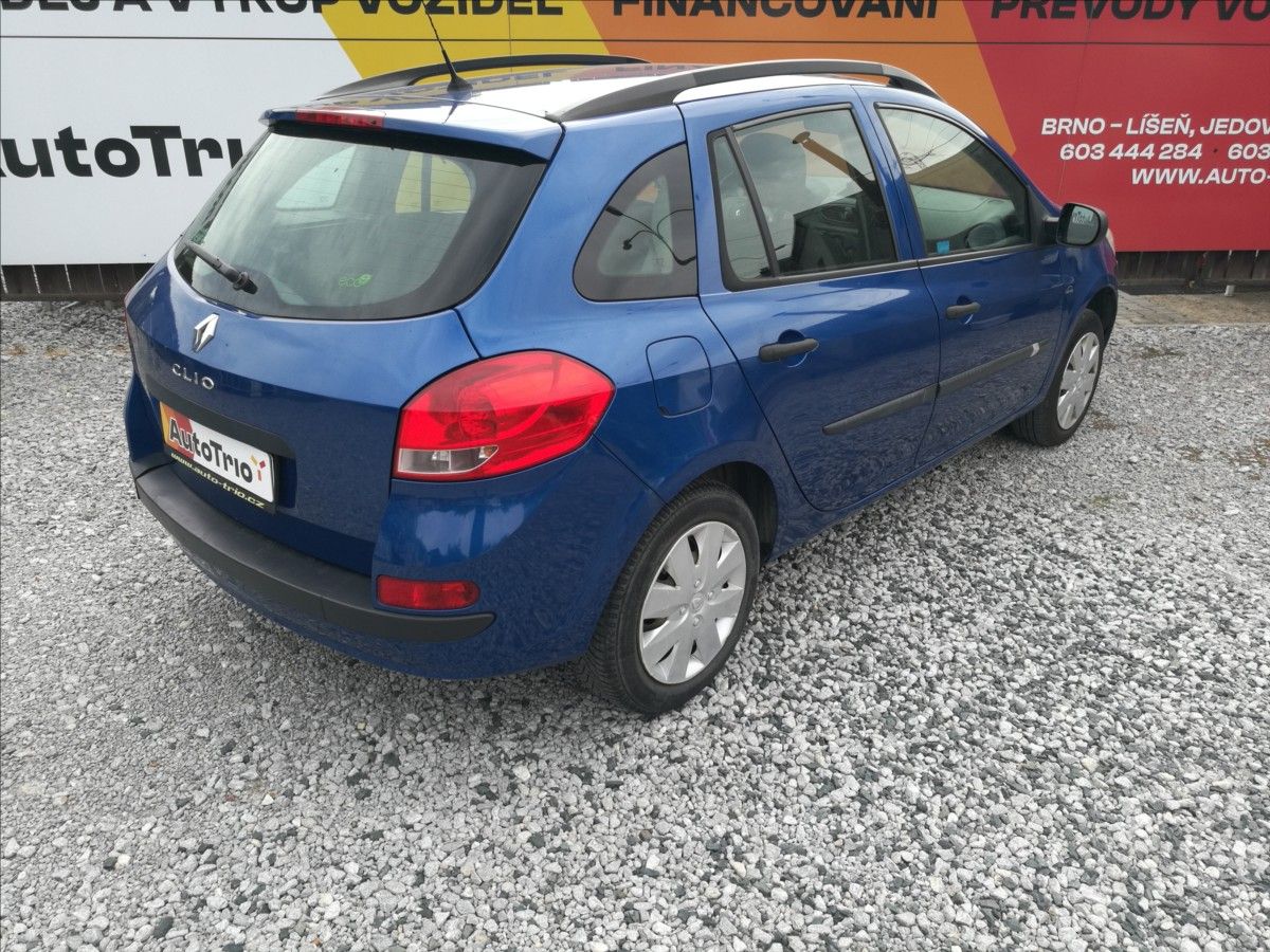 Renault Clio, 1,5 dCi klima kombi - fotka 3