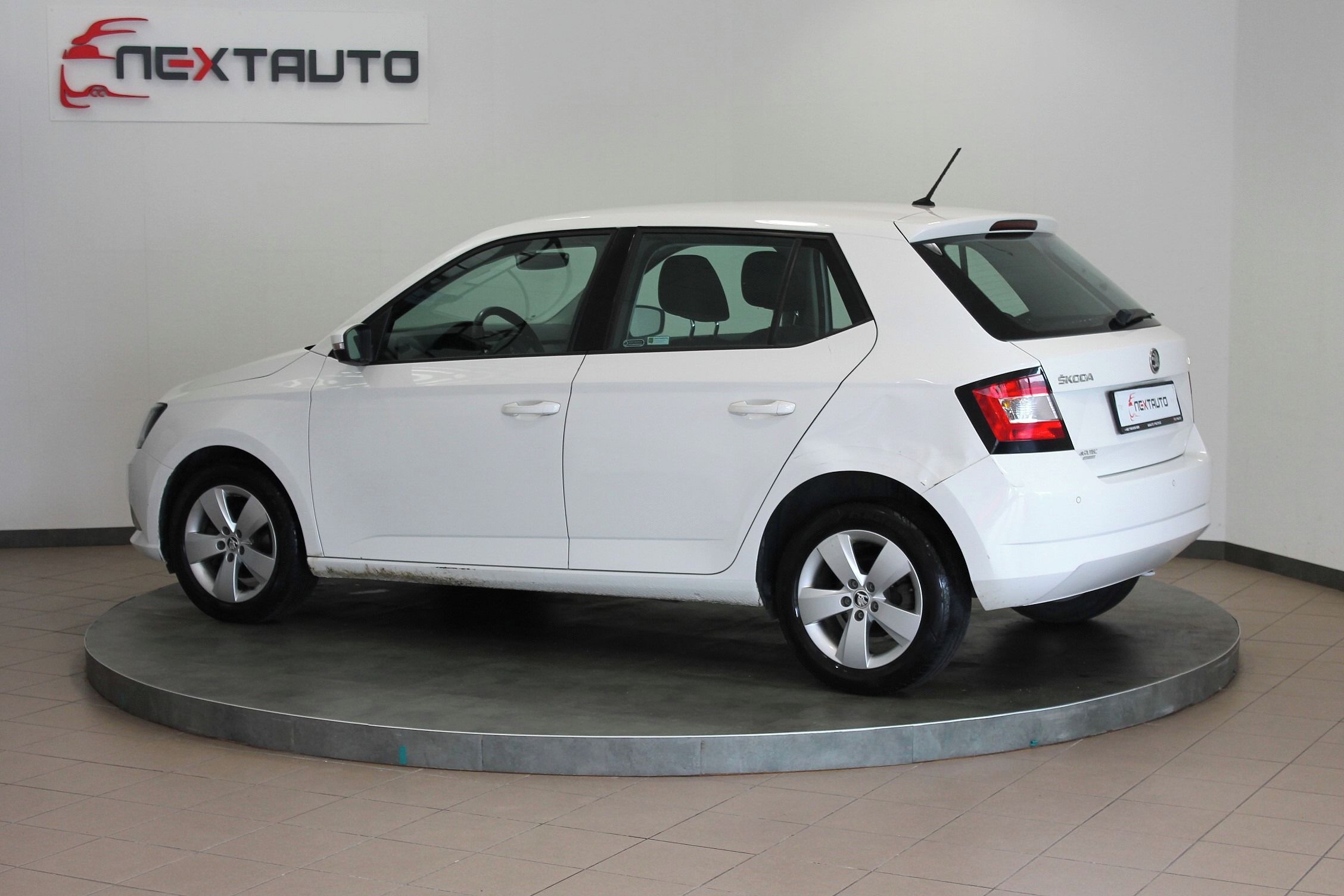 Škoda Fabia, 1.0 TSI 70kW STYLE, 1. MAJ. ČR - fotka 3