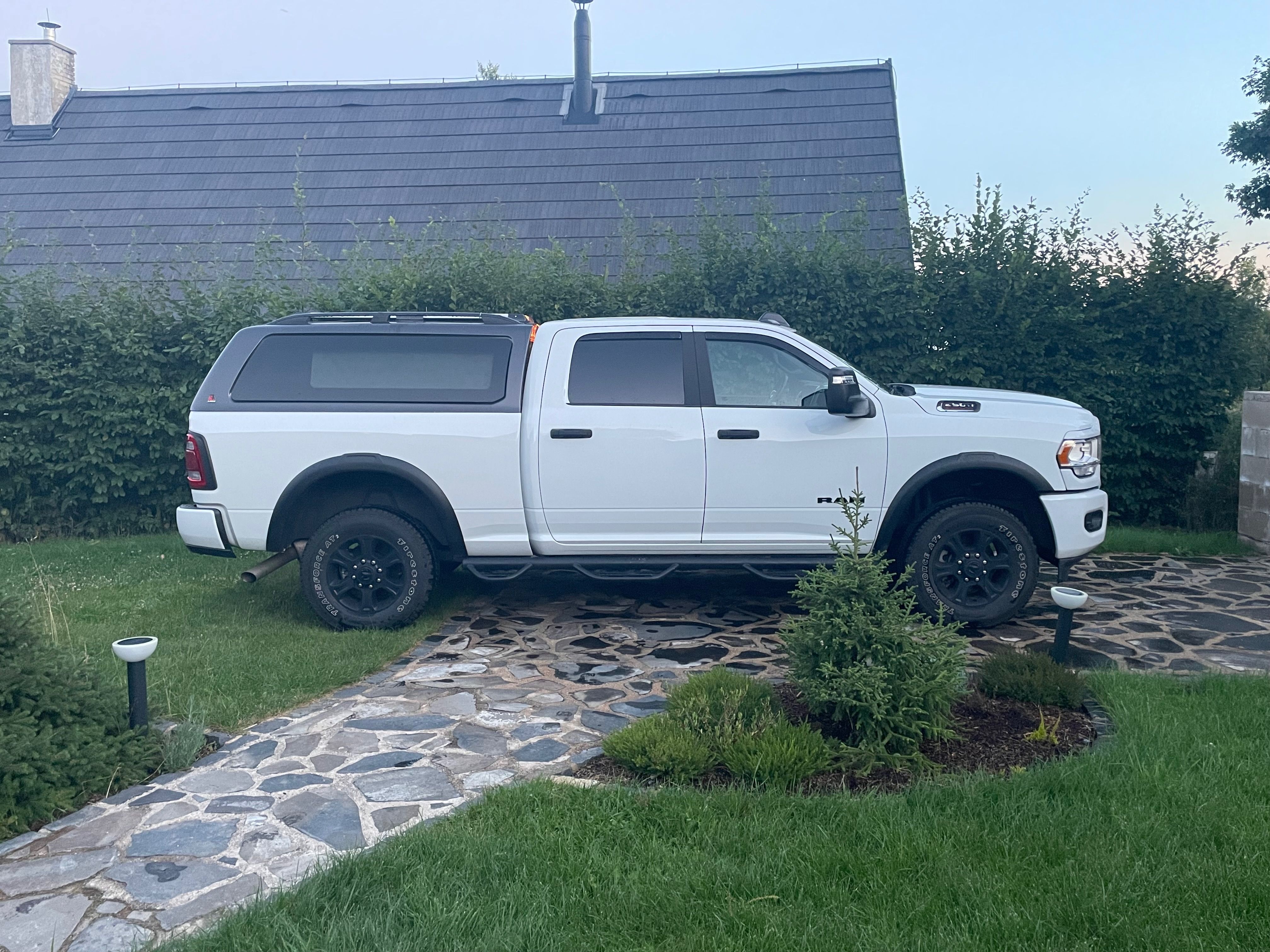 Dodge Ram, 2500 nový vůz - fotka 4
