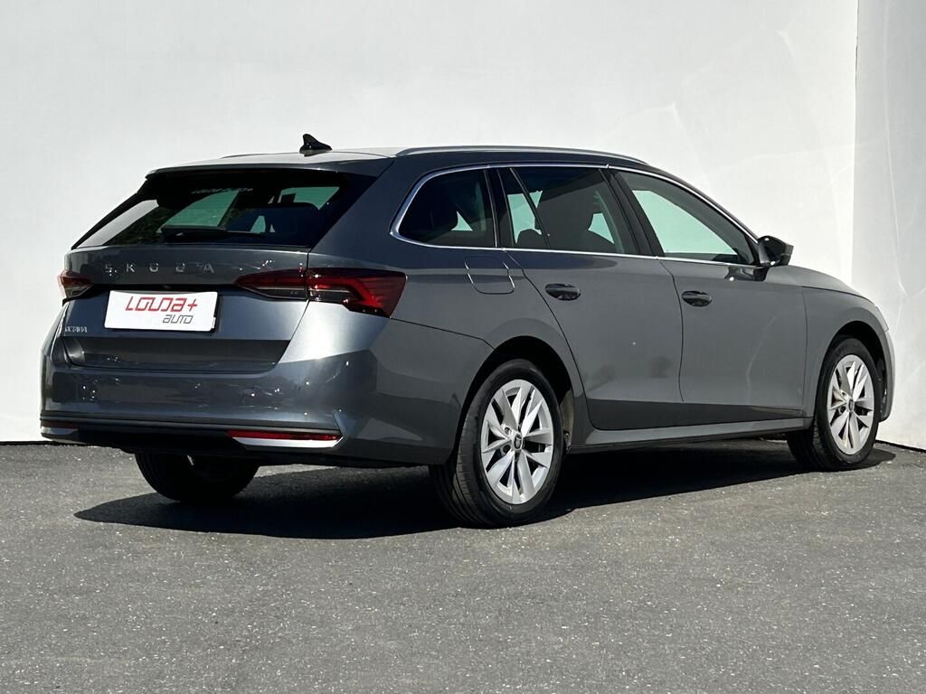 Škoda Octavia, Top Selection 2.0 TDI 110 kW - fotka 2