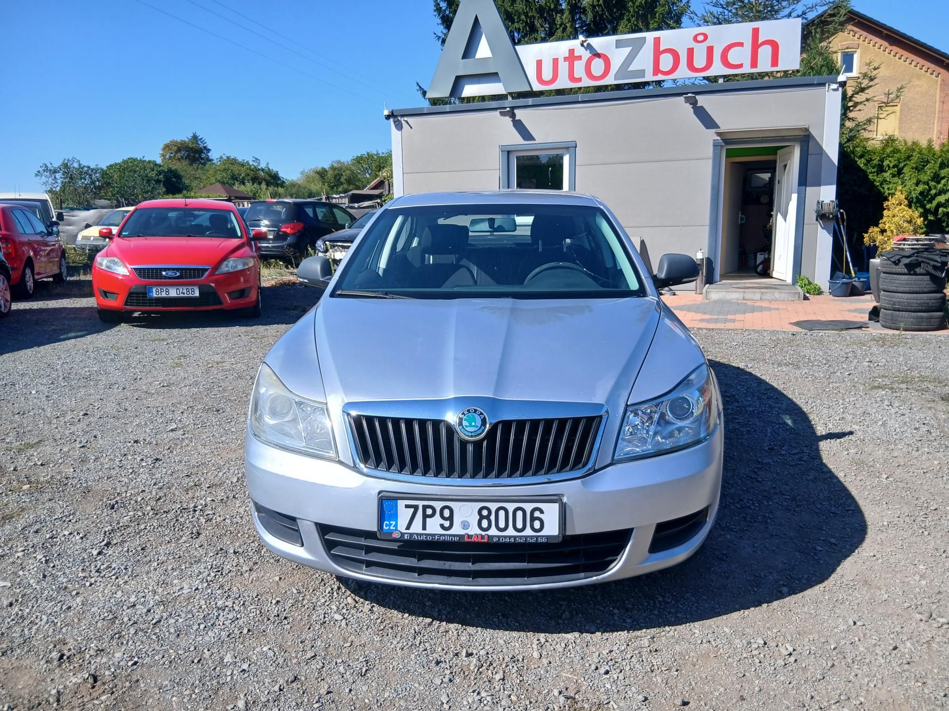 Škoda Octavia, 1.6 TDI, Facelift, kosm. vady - fotka 3