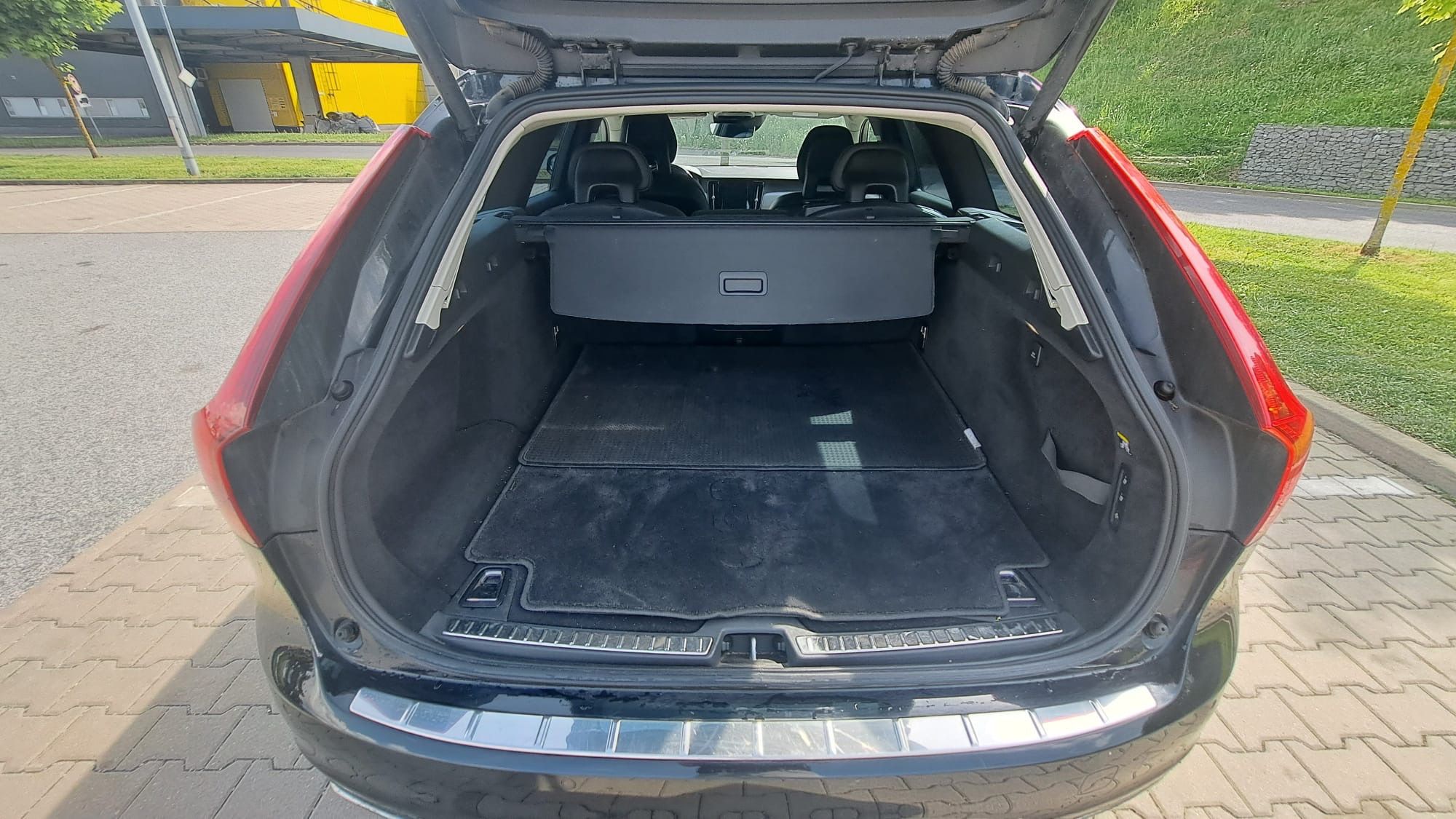 Volvo V90, top stav - fotka 4