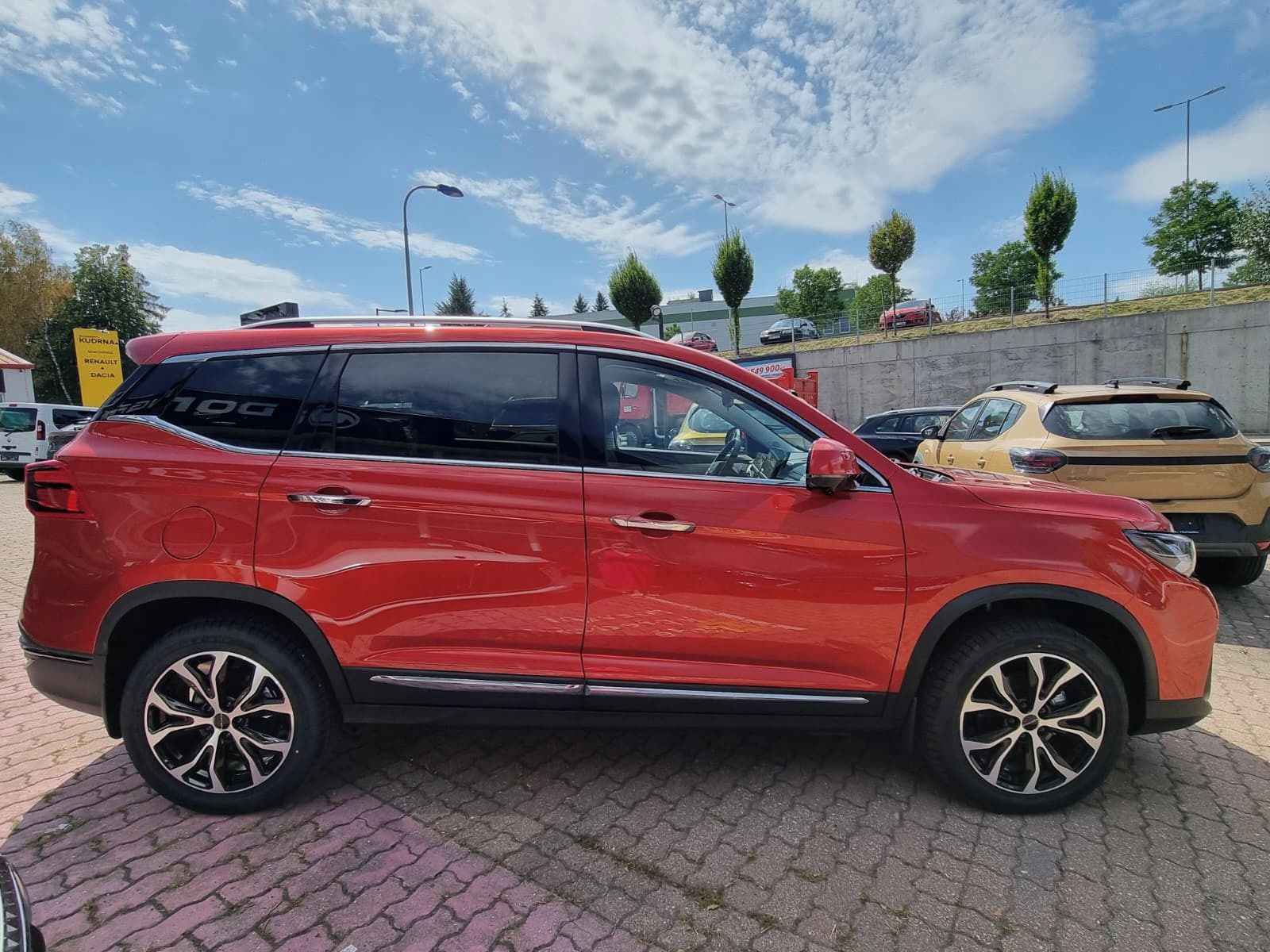 Dongfeng T5, FORTHING T5 Exclusive - fotka 5
