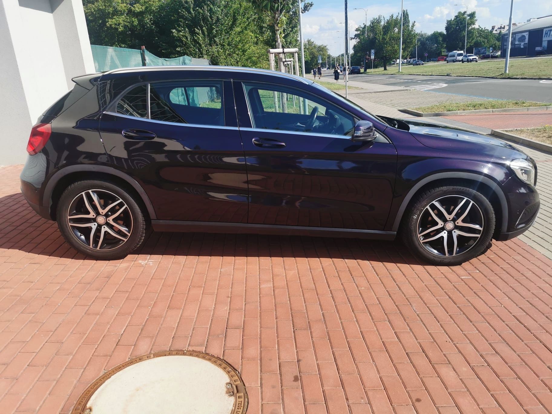 Mercedes-Benz GLA, 220 CDI 4MATIC - fotka 4