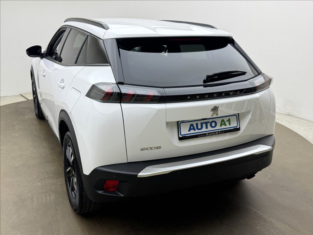 Peugeot 2008, 1,2 DPH VÝHŘEV ALLURE+ 1MAJ ČR - fotka 6