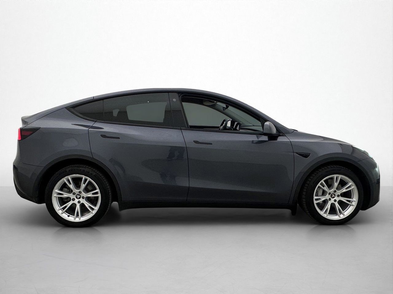 Tesla Model Y, Long Range AWD - fotka 4