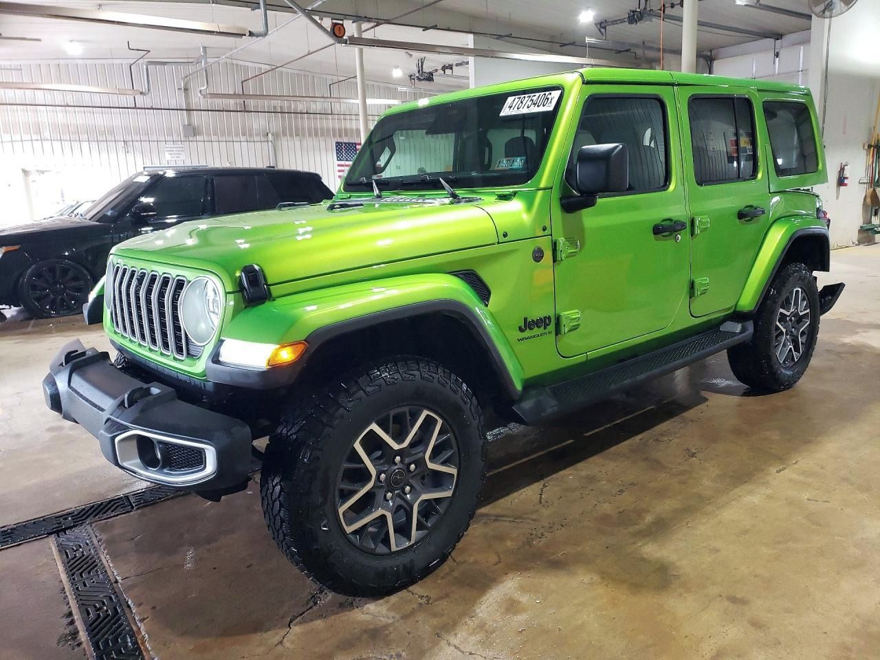 Jeep Wrangler Sahara, Auto na cestě