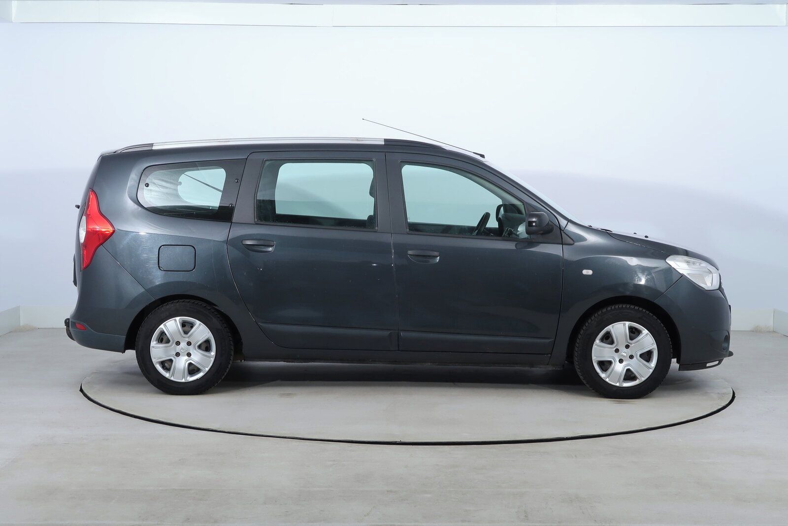 Dacia Lodgy, 1.3 TCe, 7 míst, ČR,1.maj - fotka 6