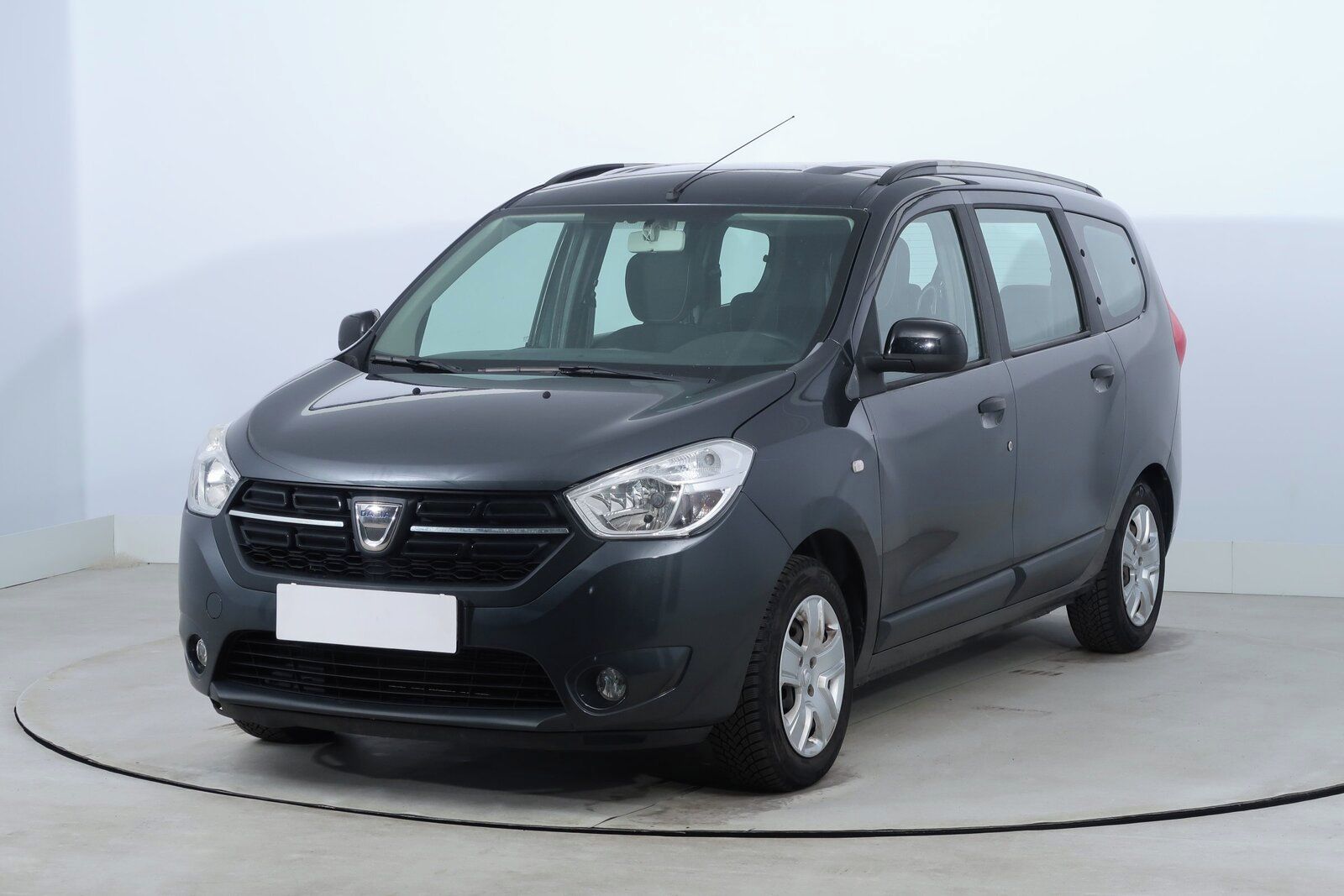 Dacia Lodgy, 1.3 TCe, 7 míst, ČR,1.maj - fotka 2