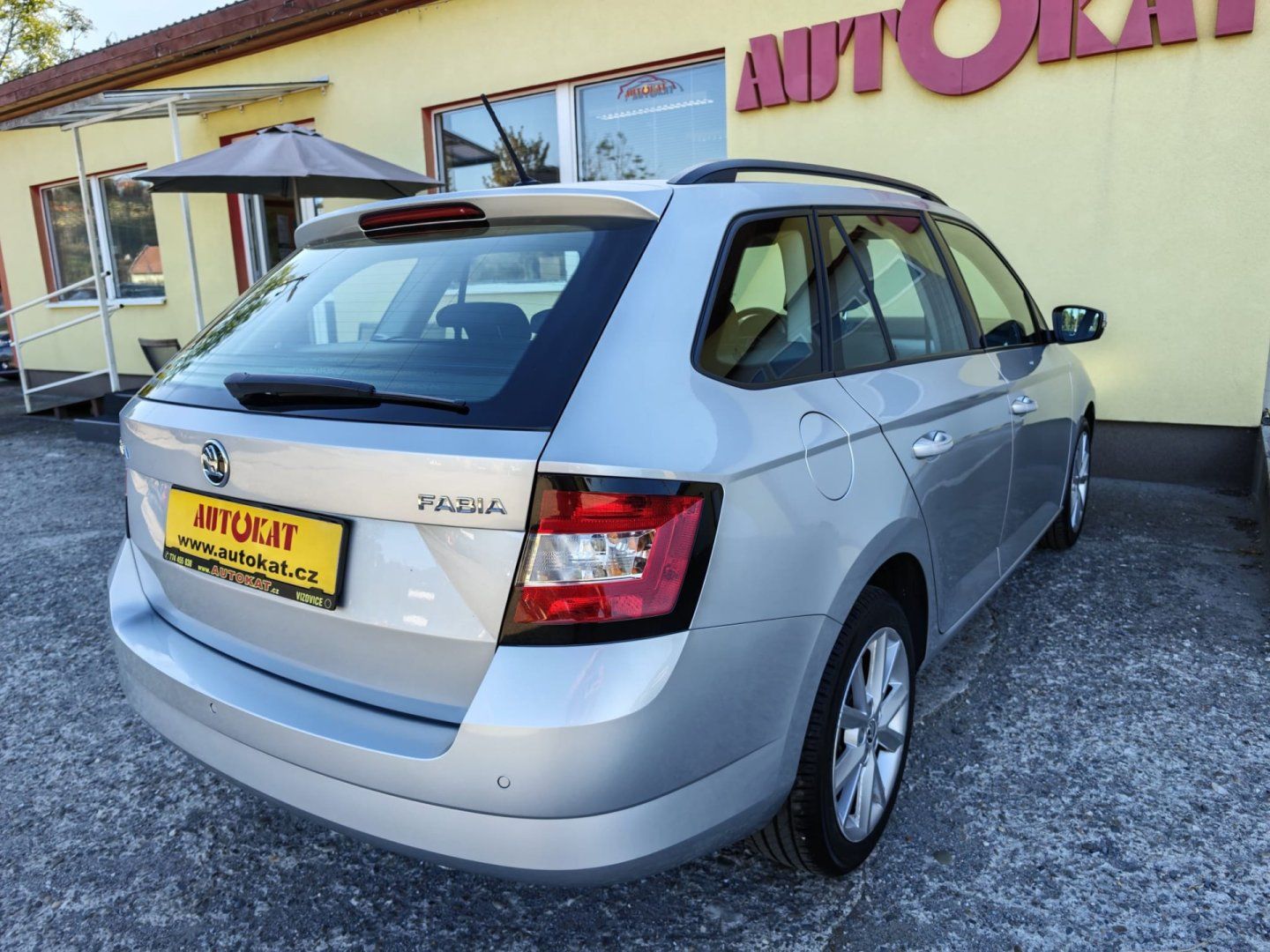 Škoda Fabia, 1.2 TSi 66kw/ Tempomat/1.MAJ - fotka 3