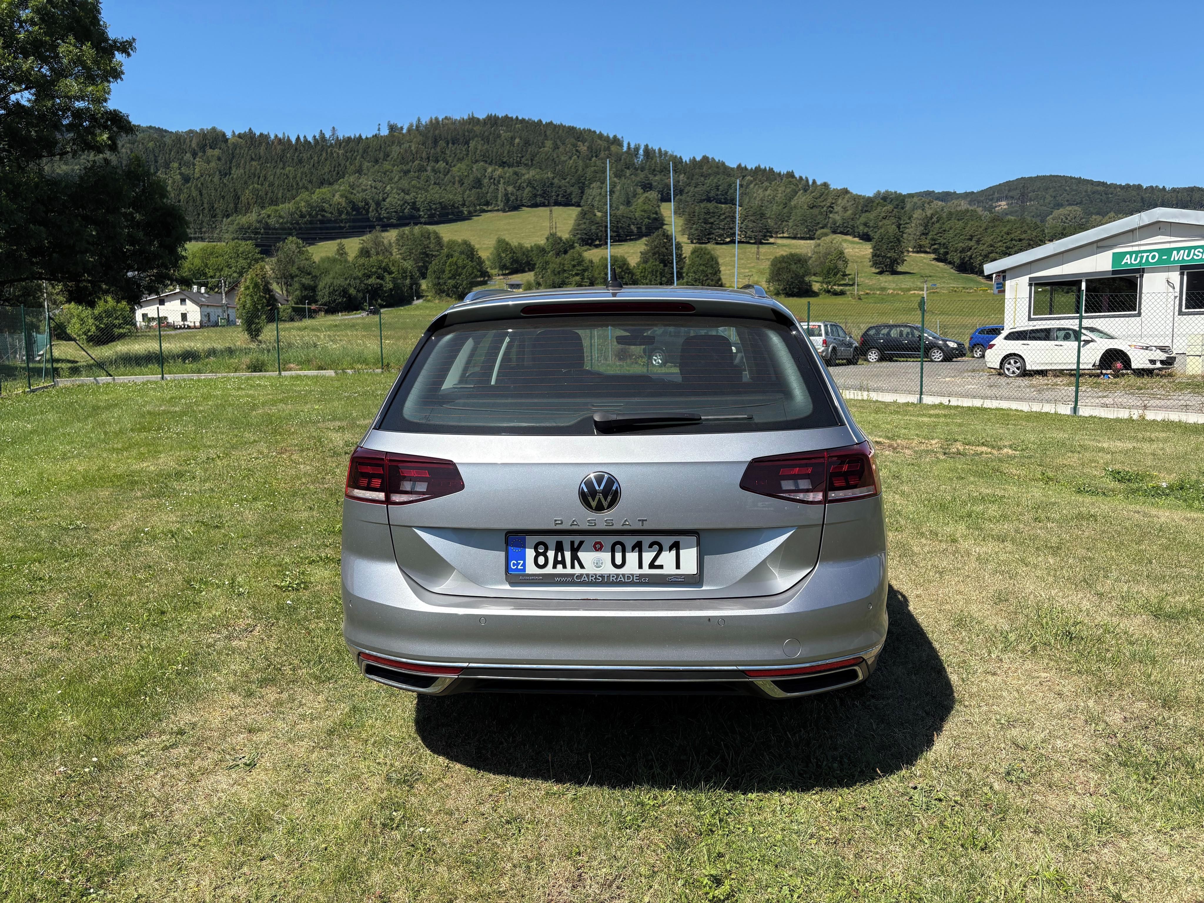 Volkswagen Passat, 2.0 TDi 110KW ACC ERGO LED DSG - fotka 6