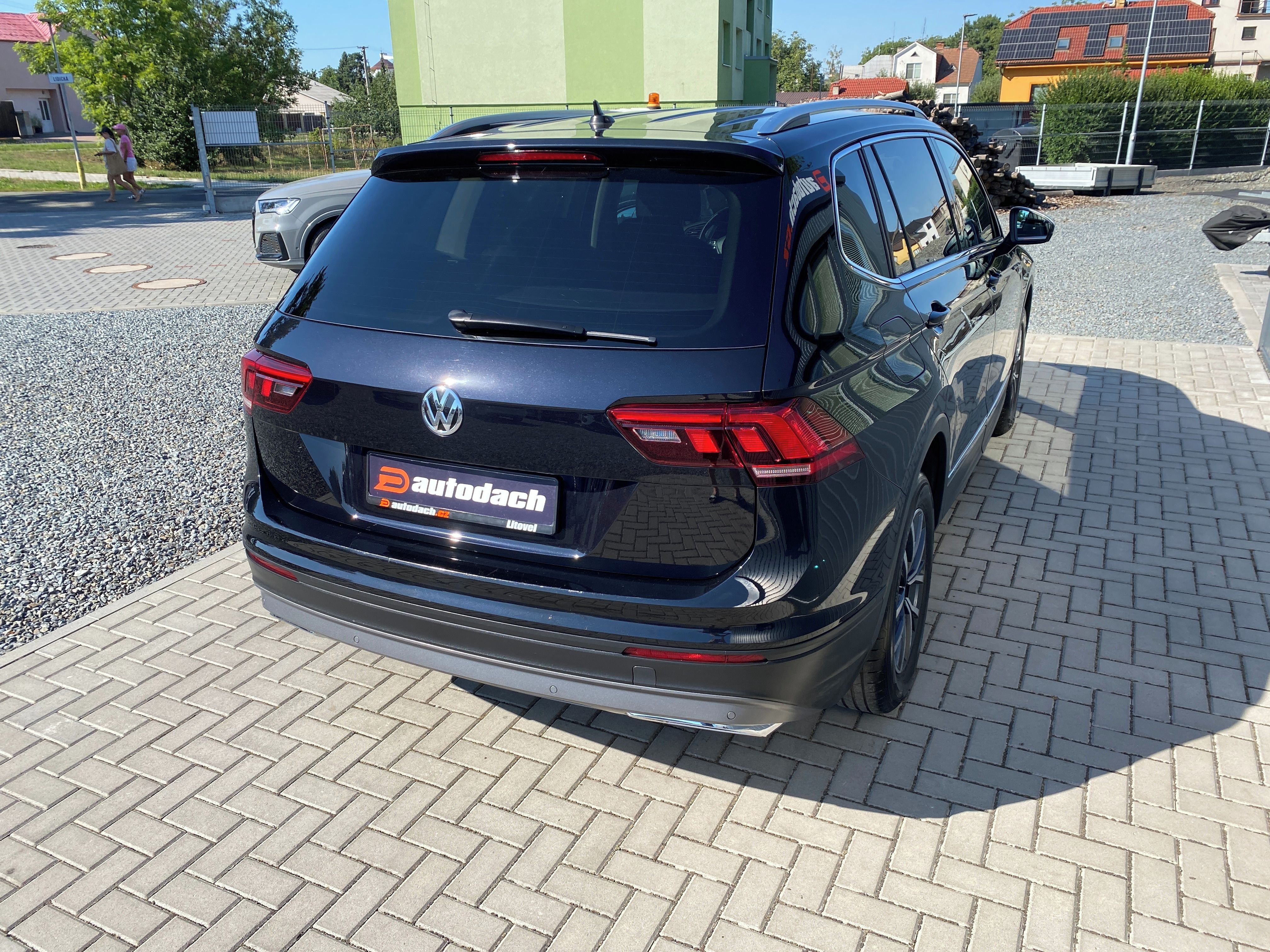 Volkswagen Tiguan Allspace, 1.4TSI 110KW  -ALLSPACE- DPH - fotka 5