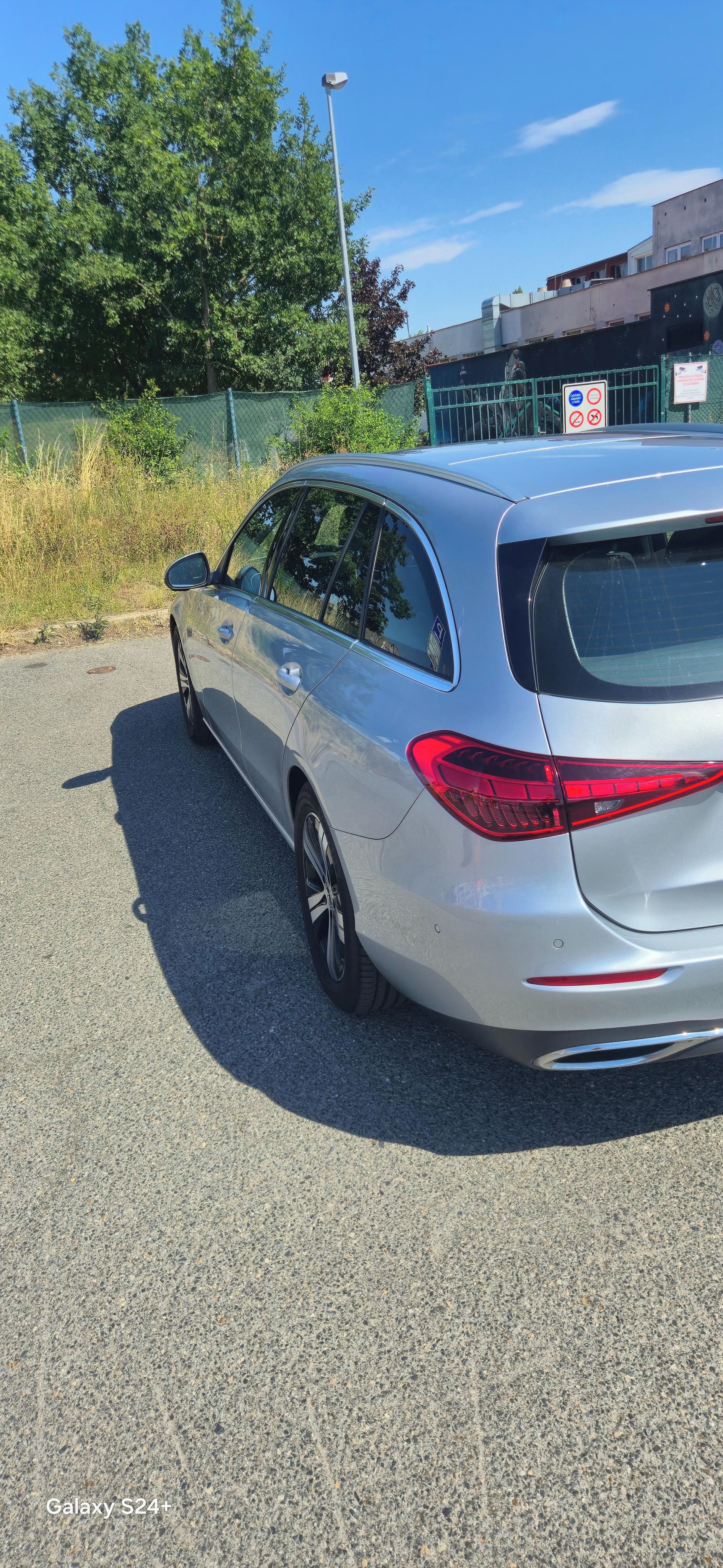 Mercedes-Benz Třídy C, C 220 d kombi - fotka 3