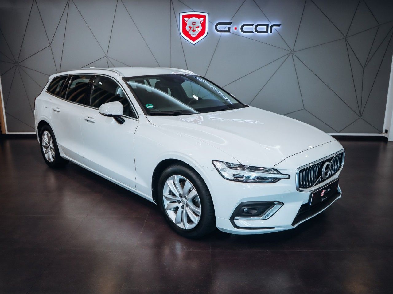 Volvo V60, D4 Inscription - fotka 2