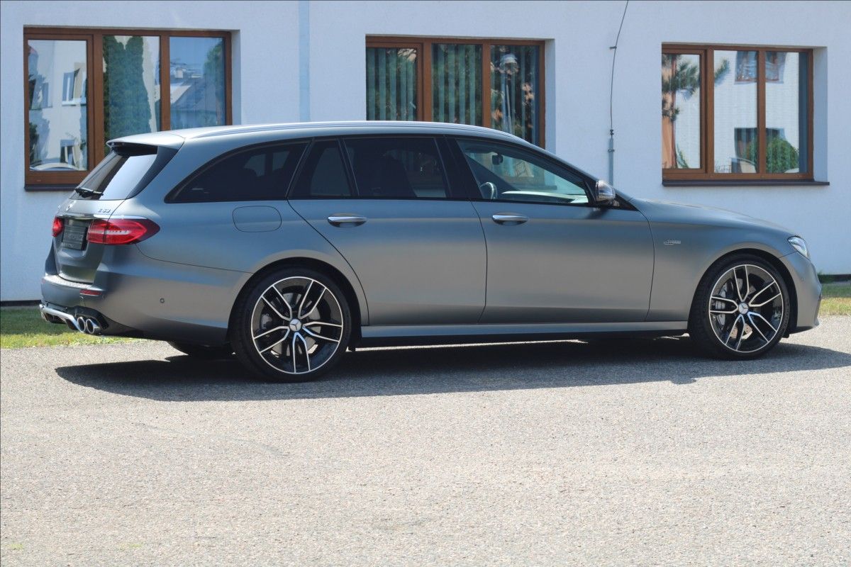 Mercedes-Benz Třídy E, 3,0   E53 AMG 4Matic+ - fotka 3