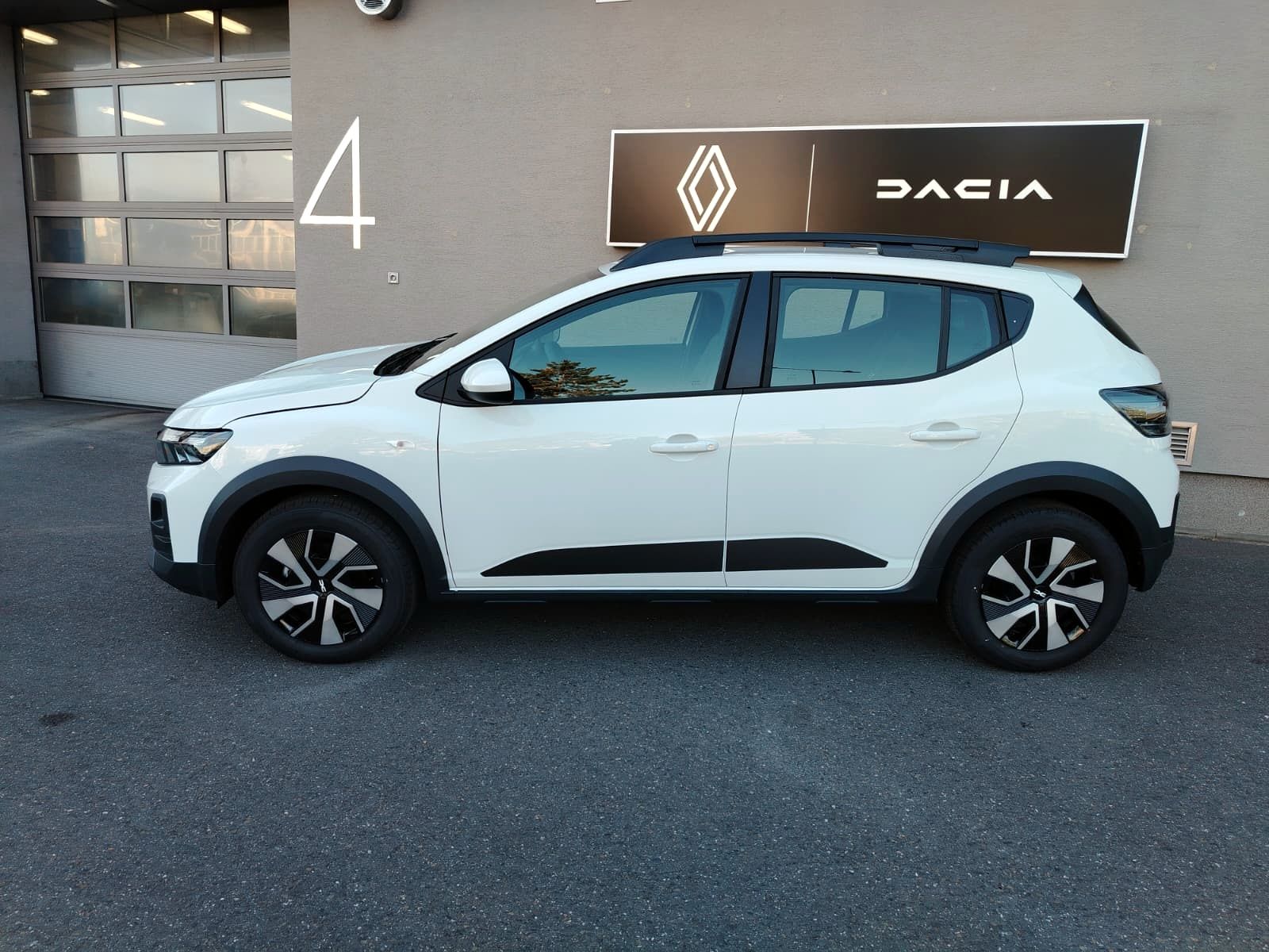 Dacia Sandero, Stepway Expression ECO-G 120 - fotka 2