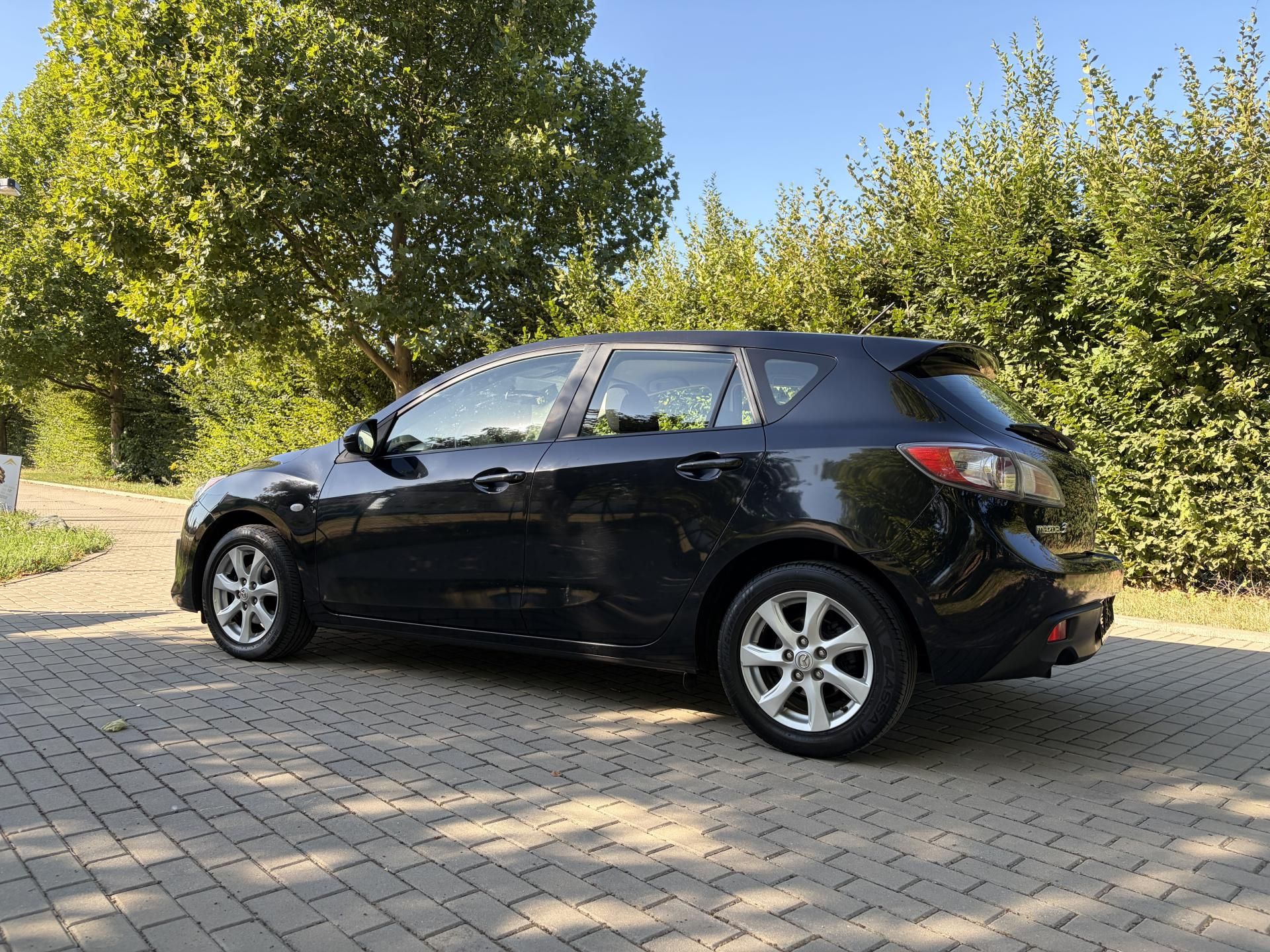 Mazda 3, 1.6 Center-Line - fotka 5