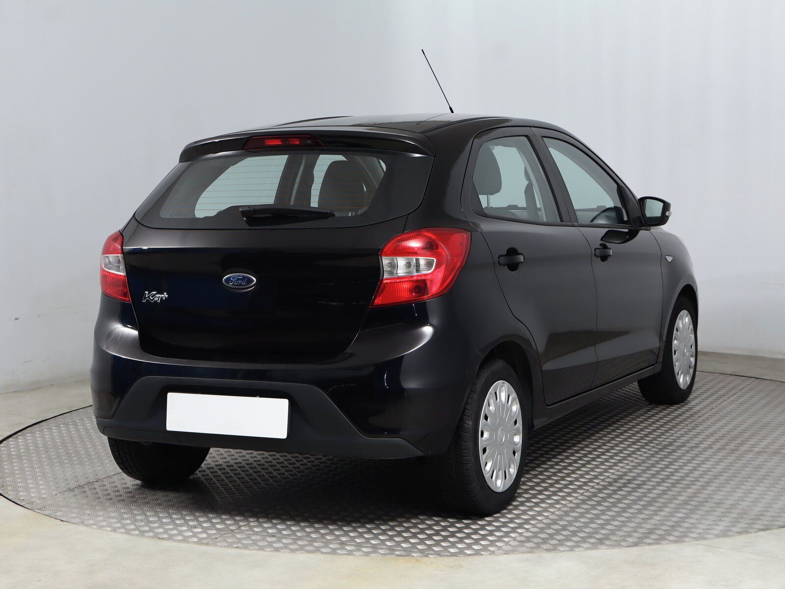Ford KA+, 1.2 Ti-VCT, Serv.kniha, Klima - fotka 5